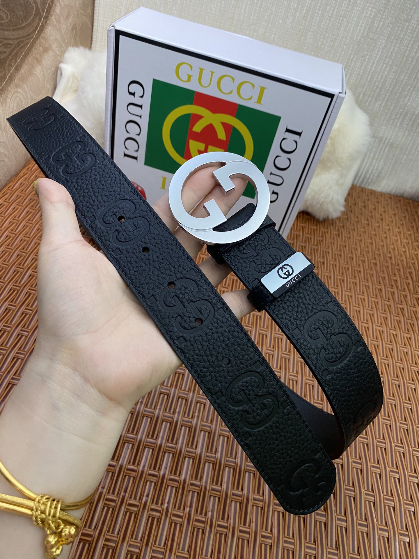 Guc cowhide belt