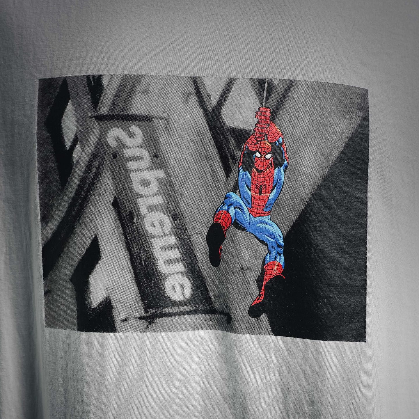 Supre print t-shirt