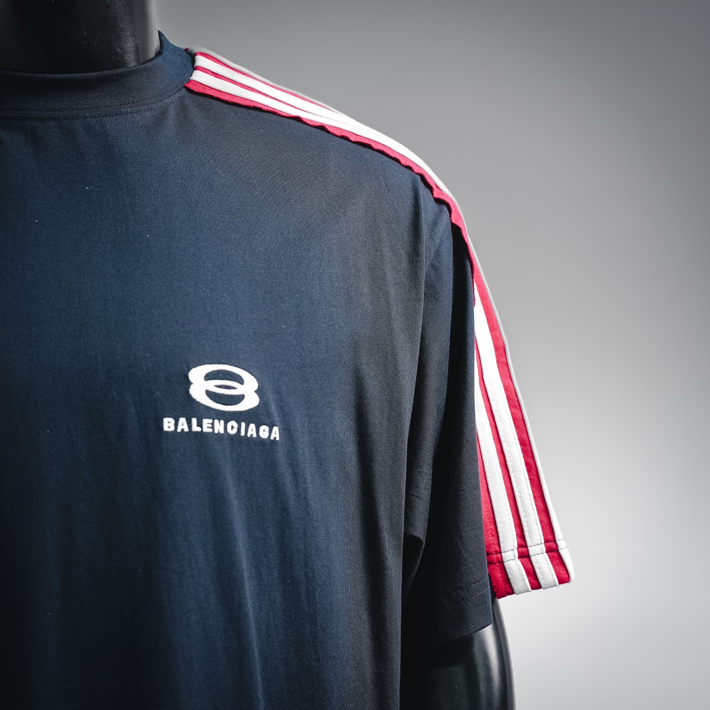 Balen striped shoulder t-shirt