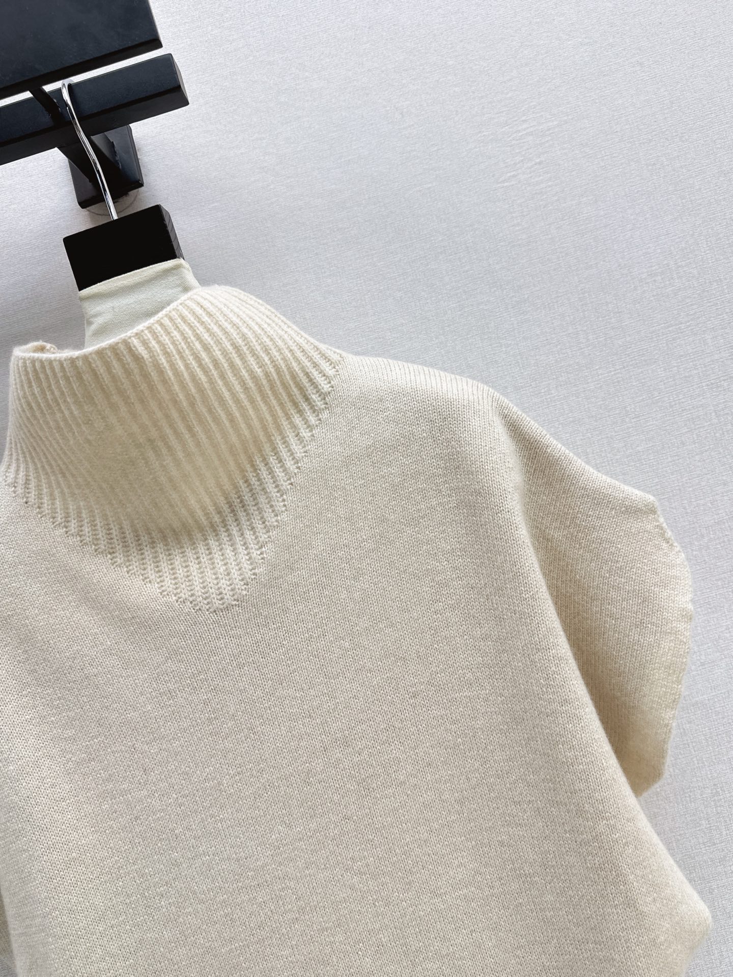 Her 26fw knit vest