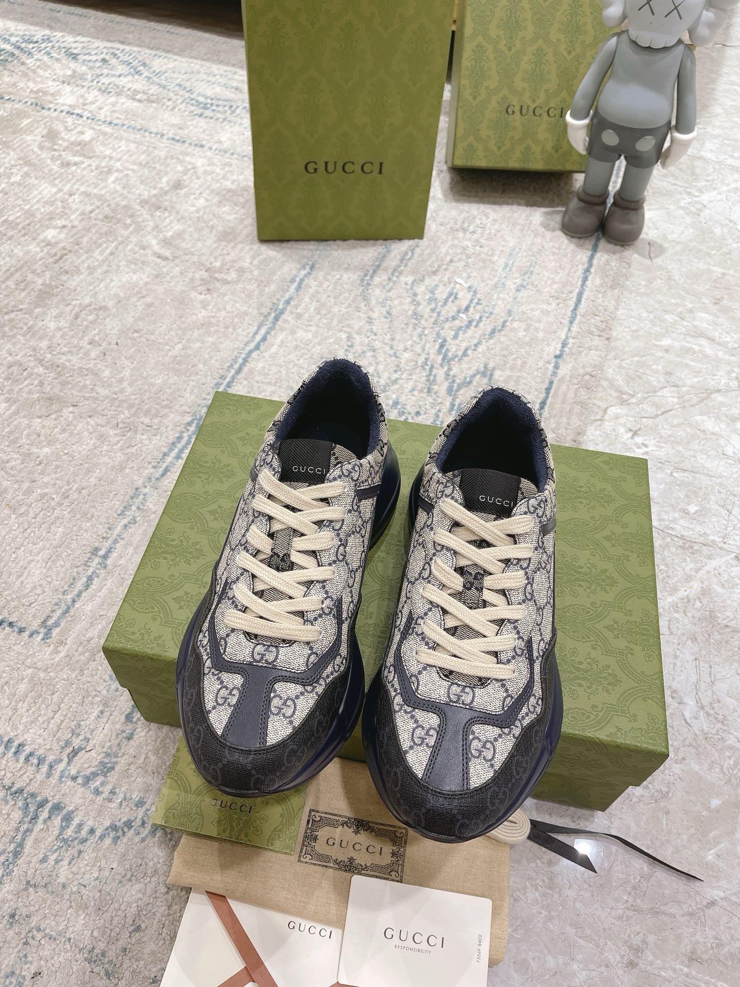 guc sneaker