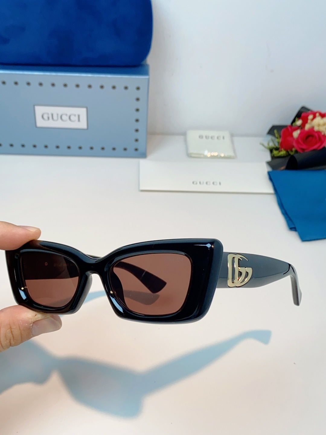 Guc sunglasses