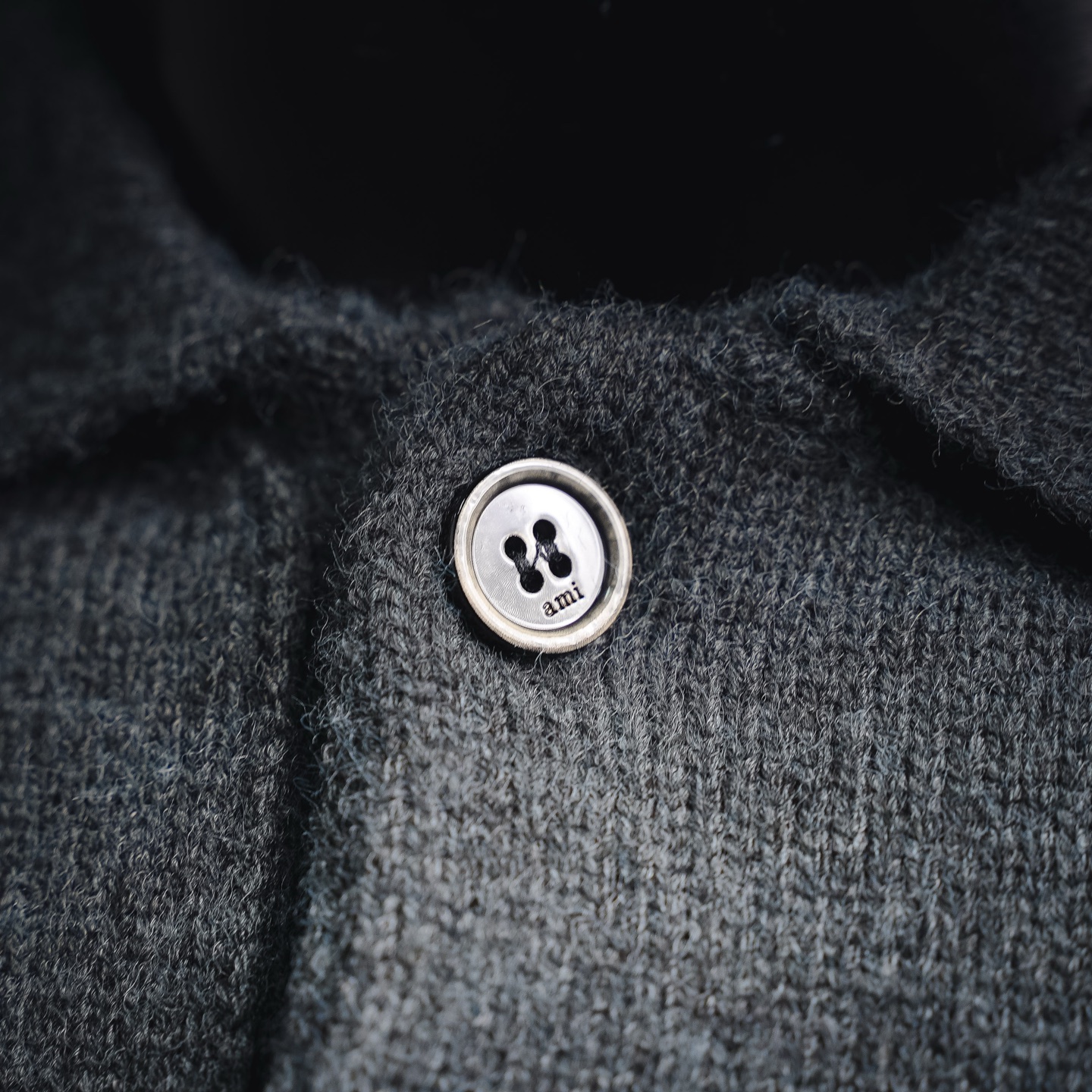 Ami relaxed sweater