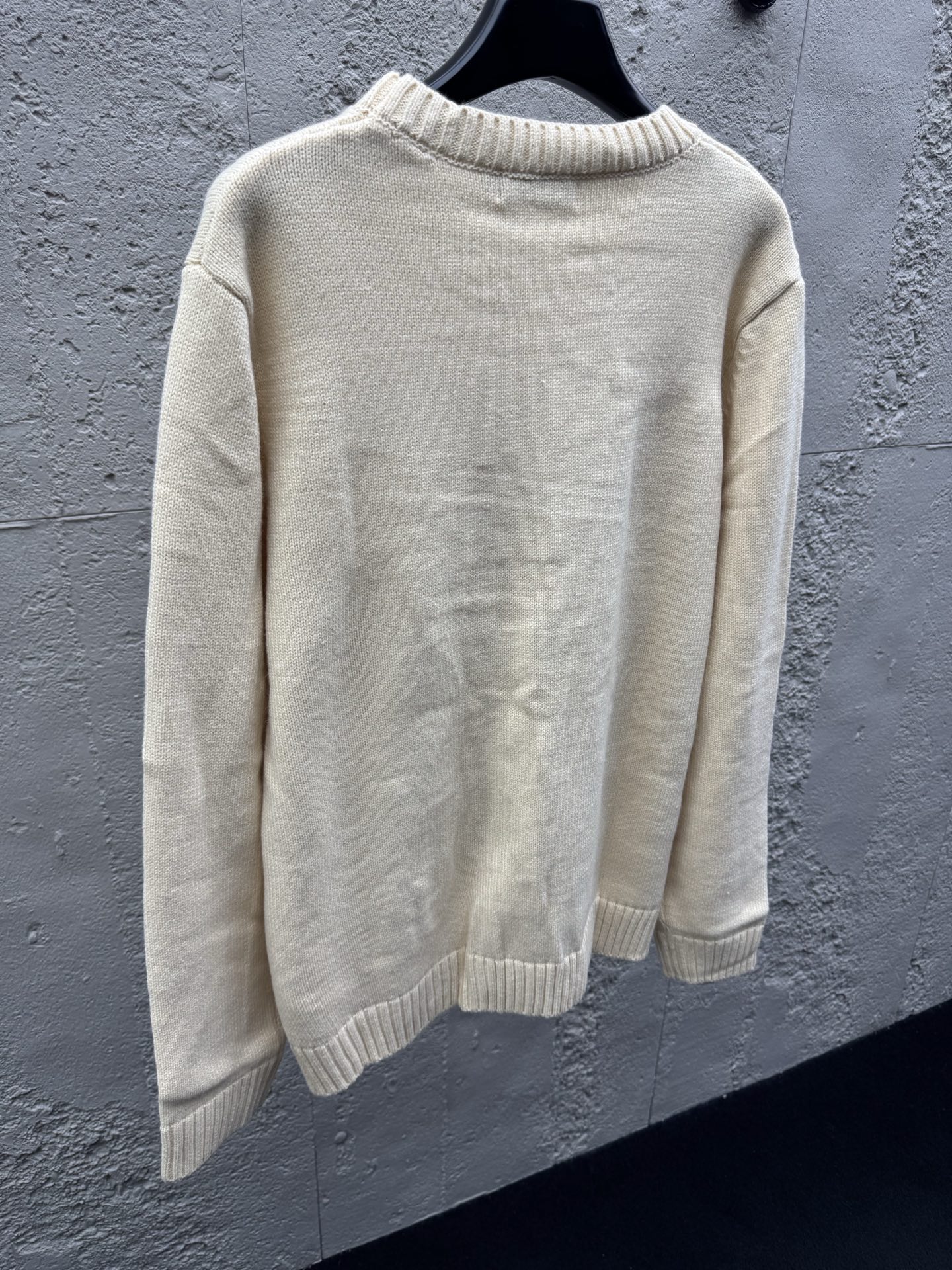 Valent embroidered sweater