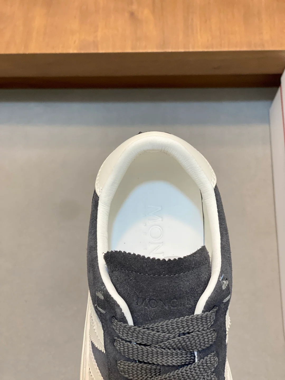 Mon low-top retro sneakers