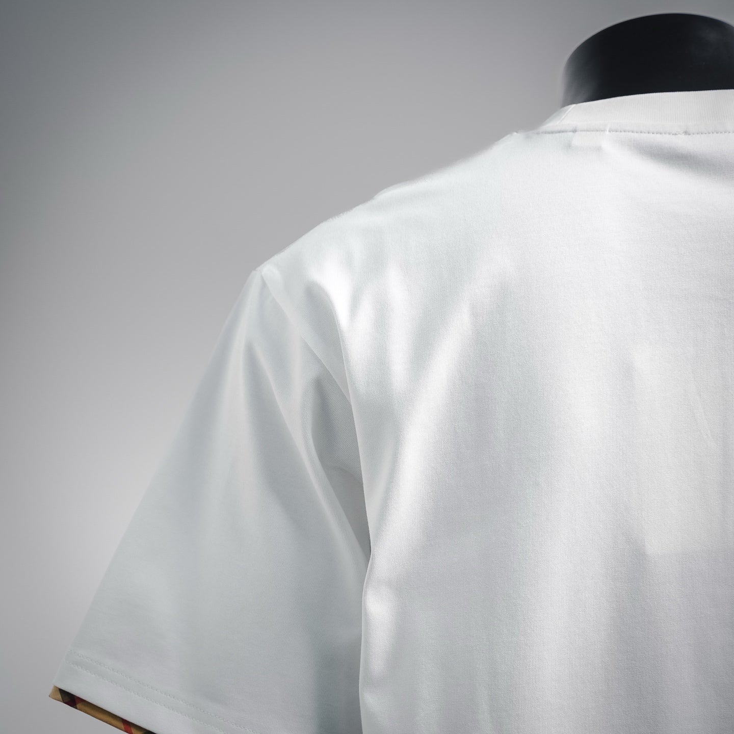 Bur embroidered t-shirt