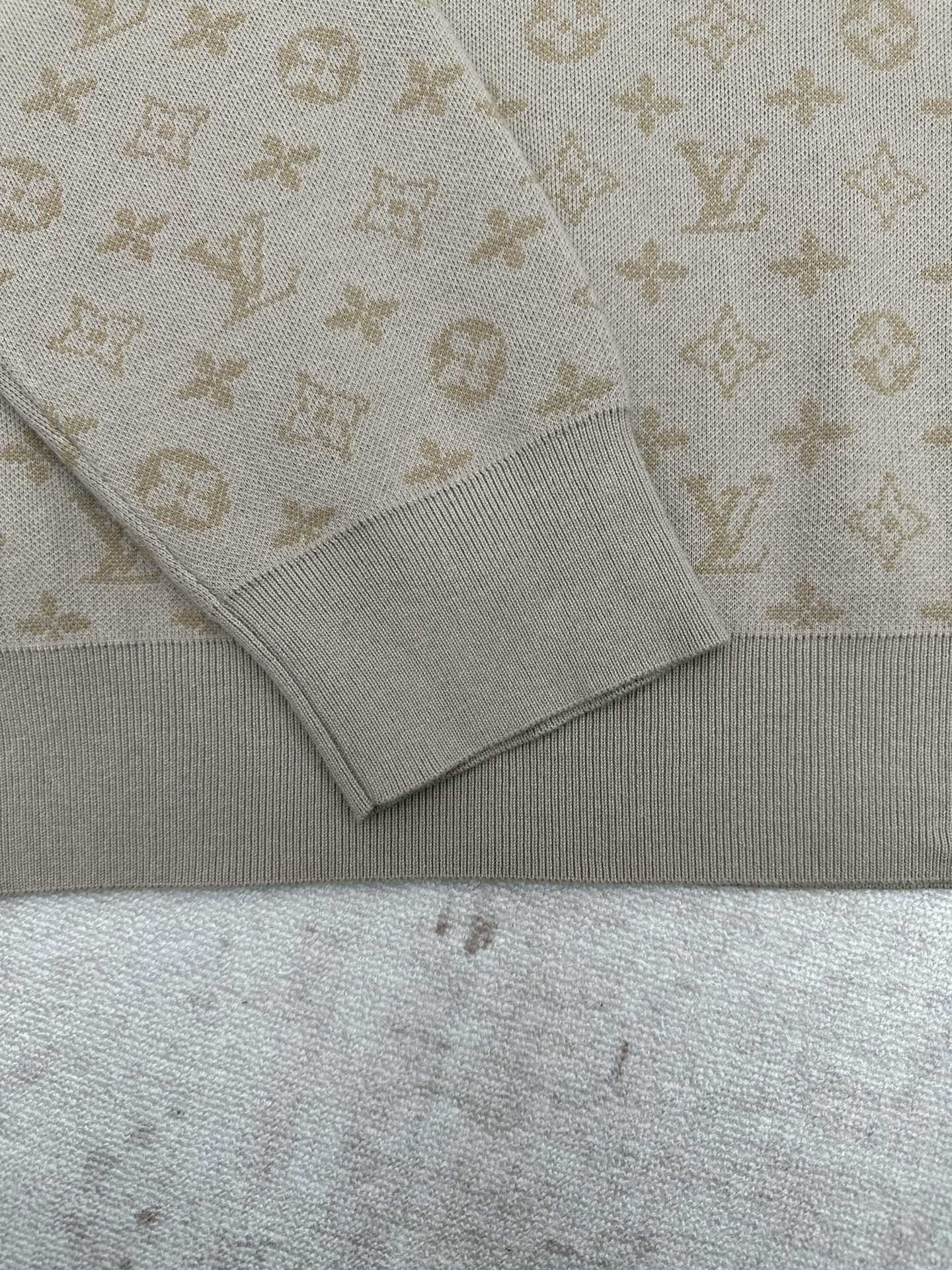 Loui sweater