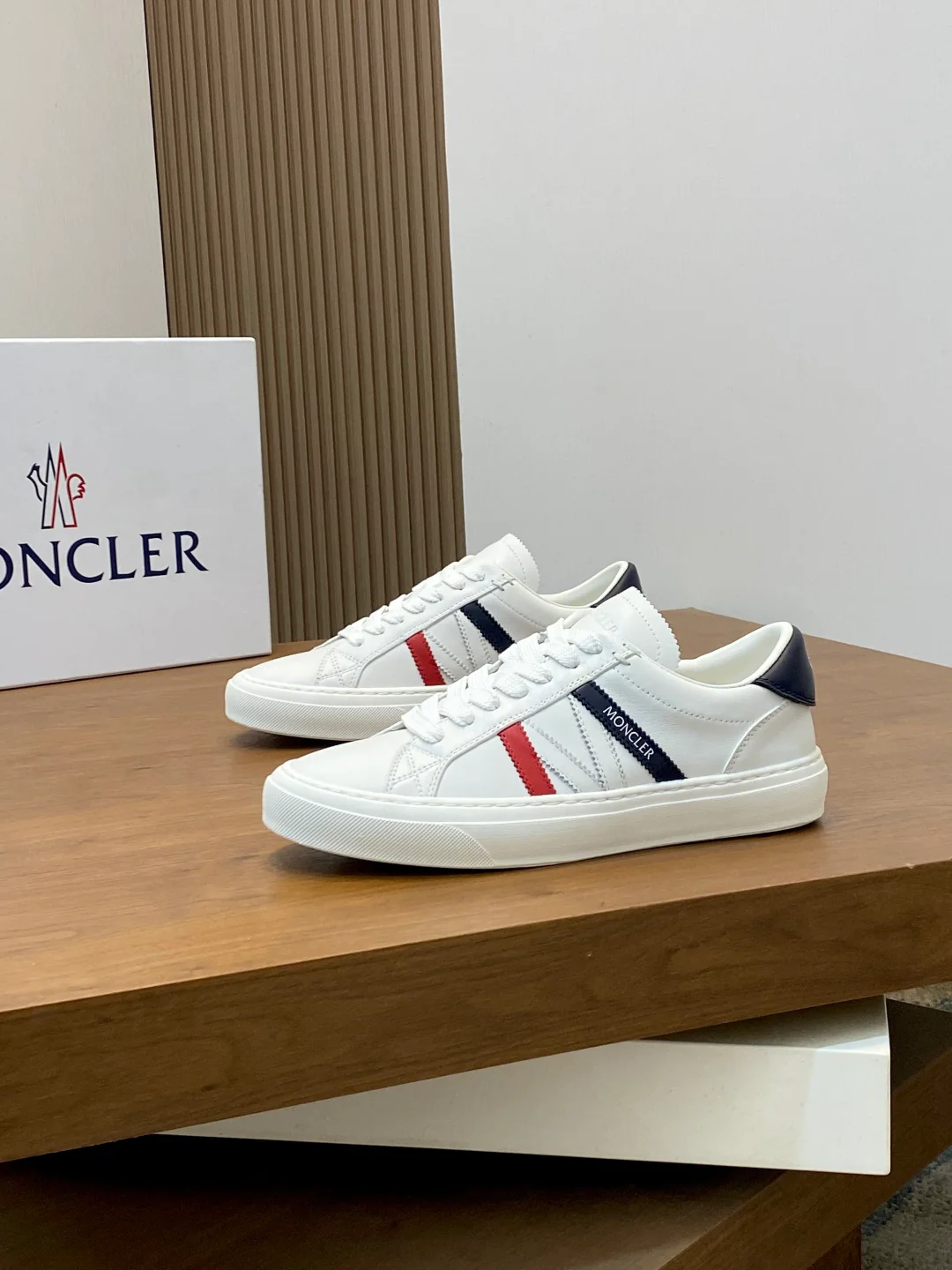 Mon low-top retro sneakers