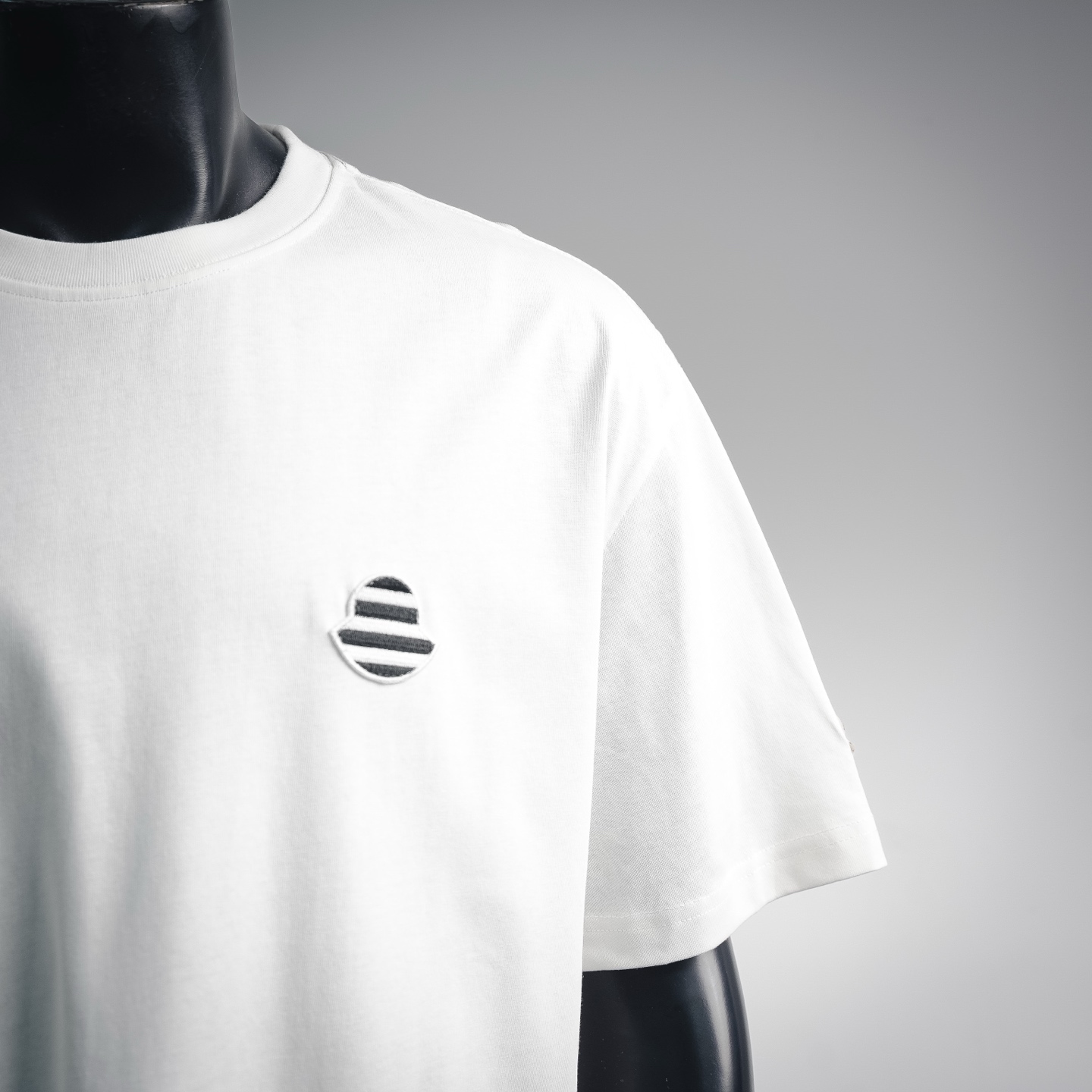 Monc embroidery t-shirt