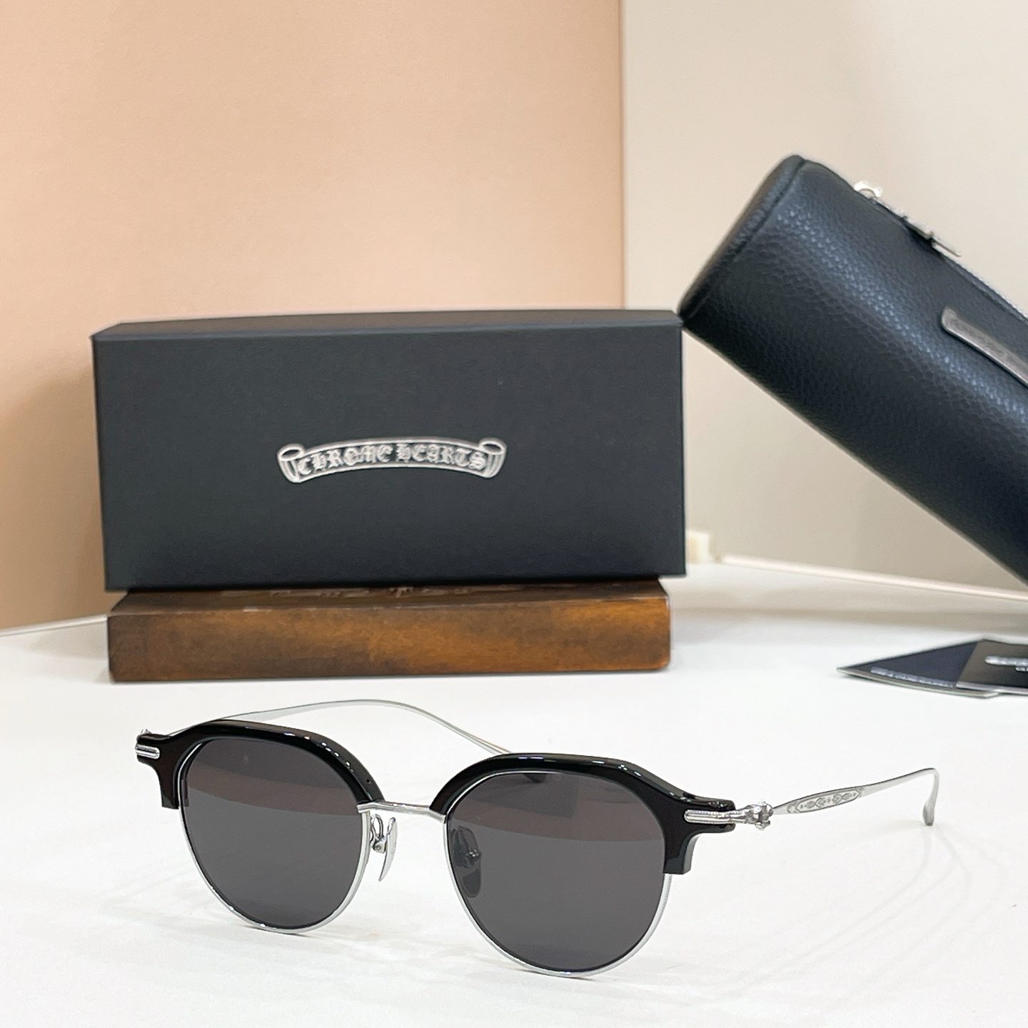 Guc casual sunglasses