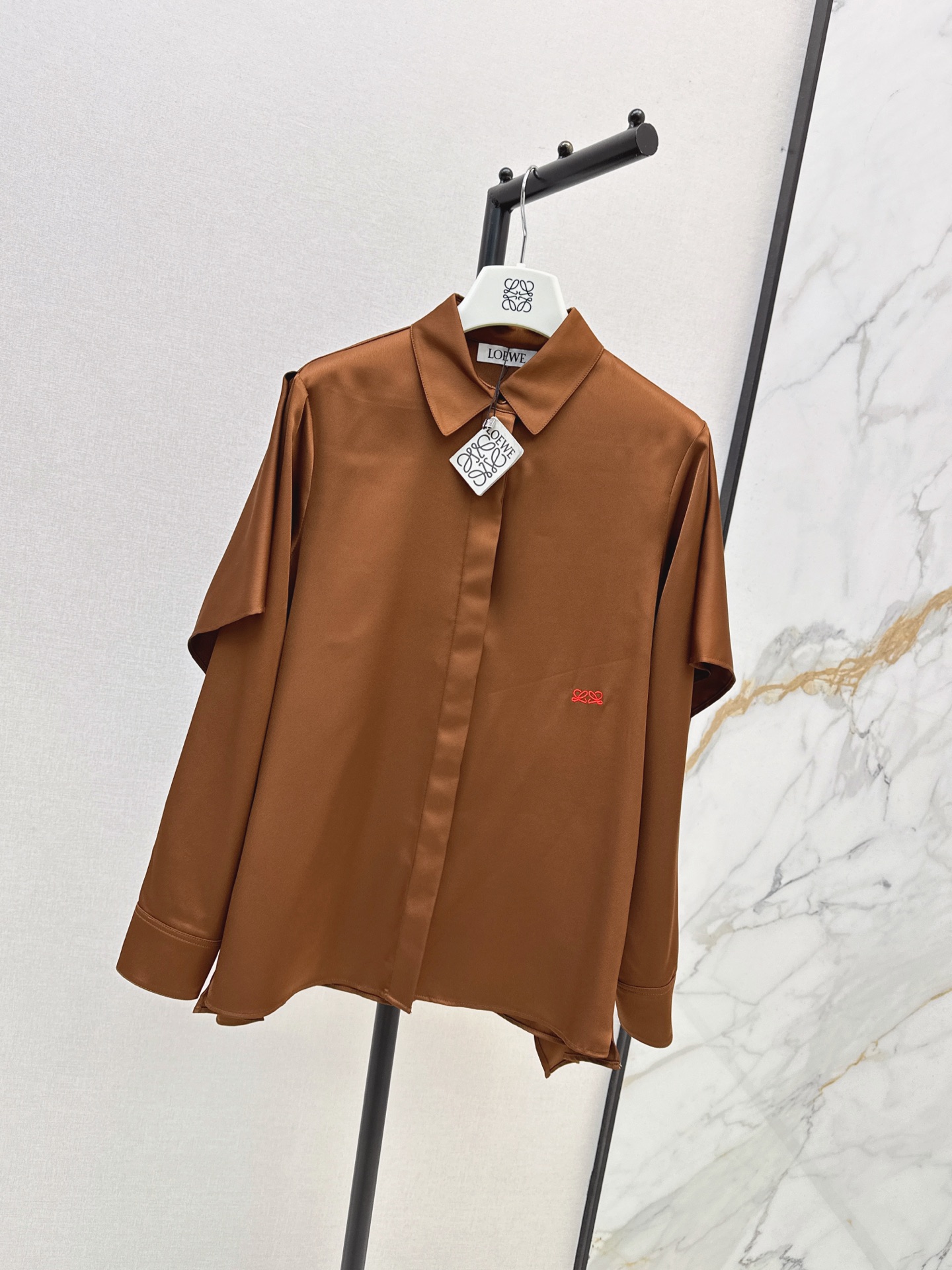 Loe 26fw asymmertic shirt