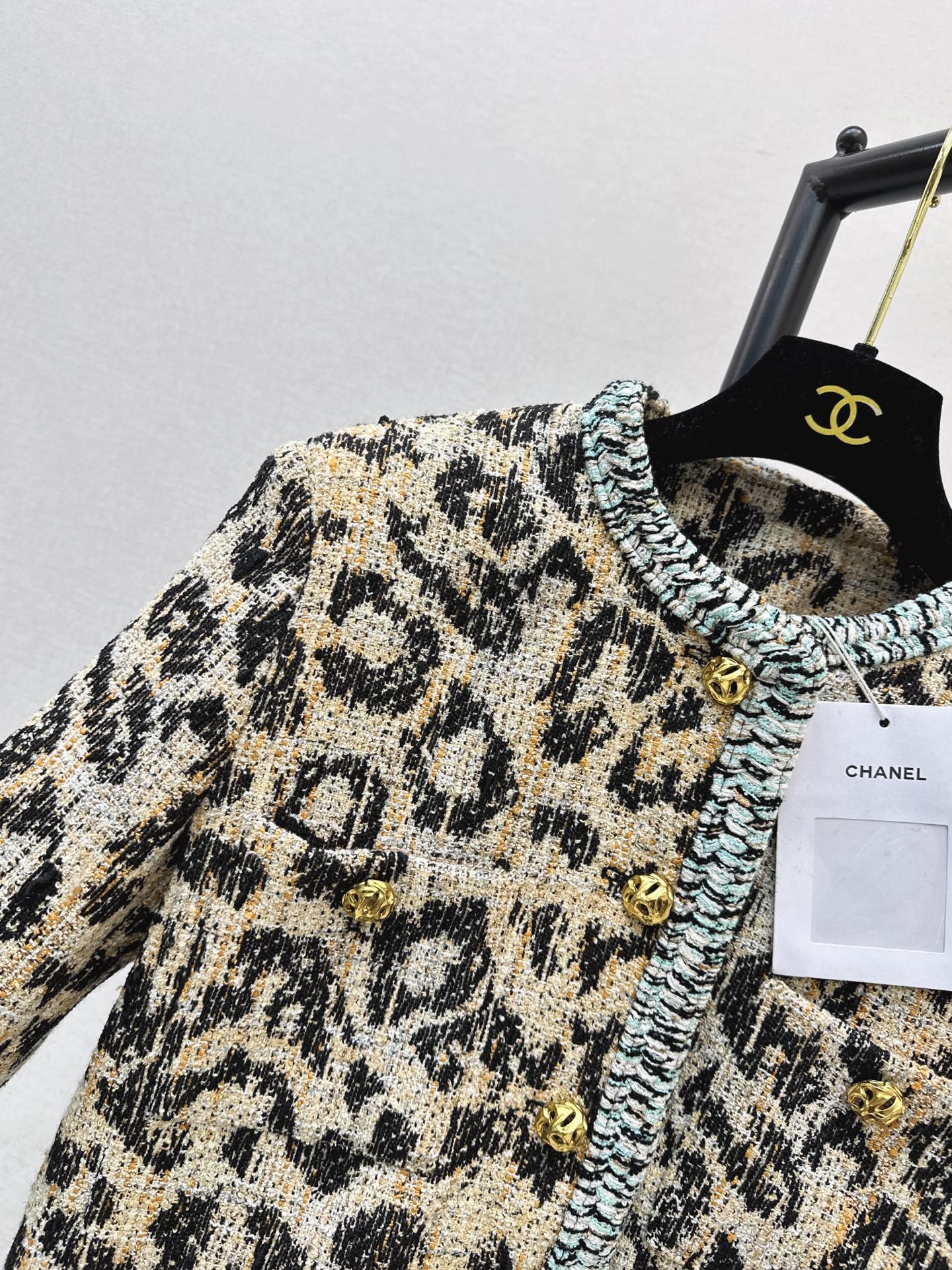 Chan 26fw leopard jacquard woven jacket