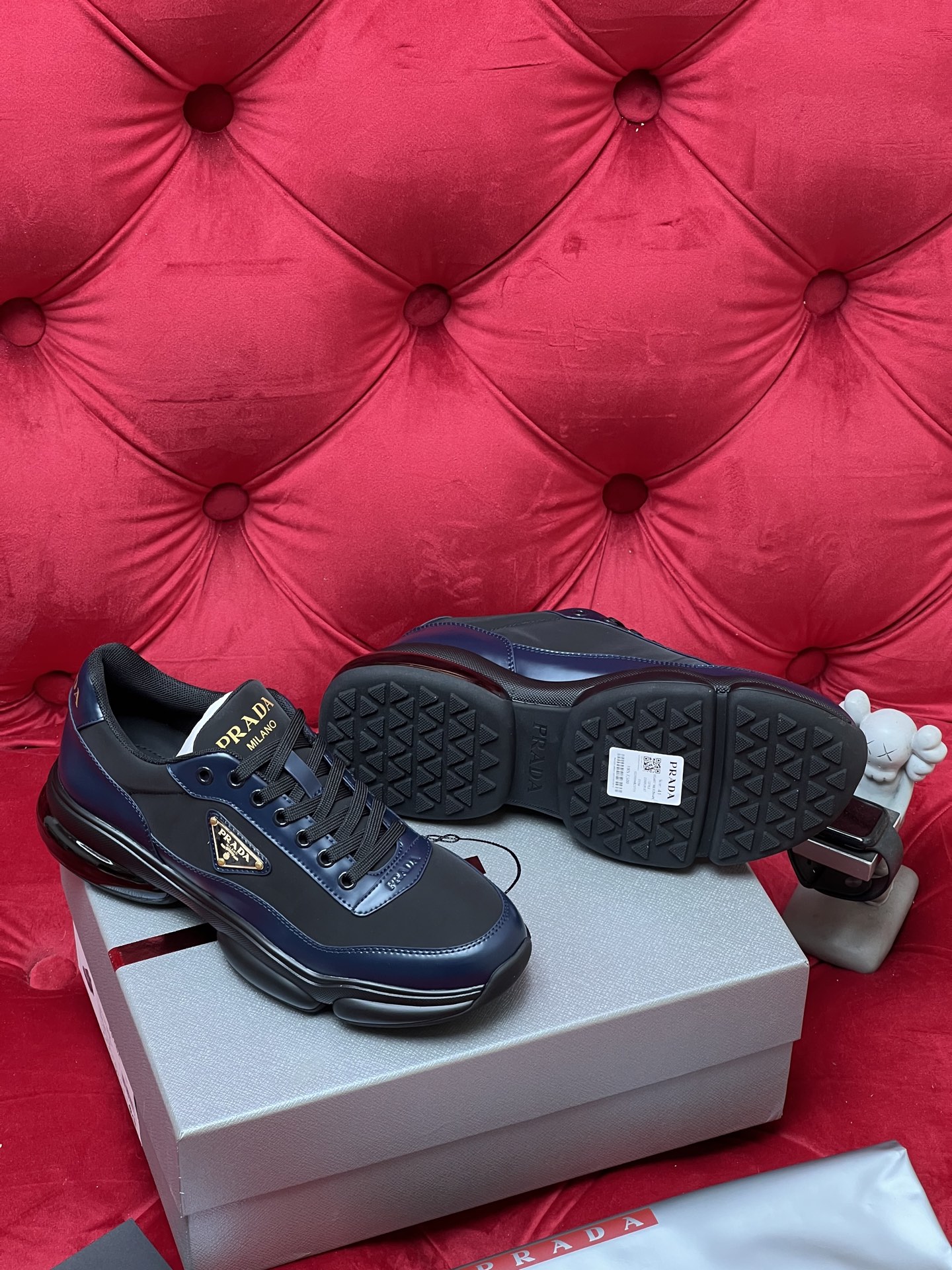 Pra letther sneakers