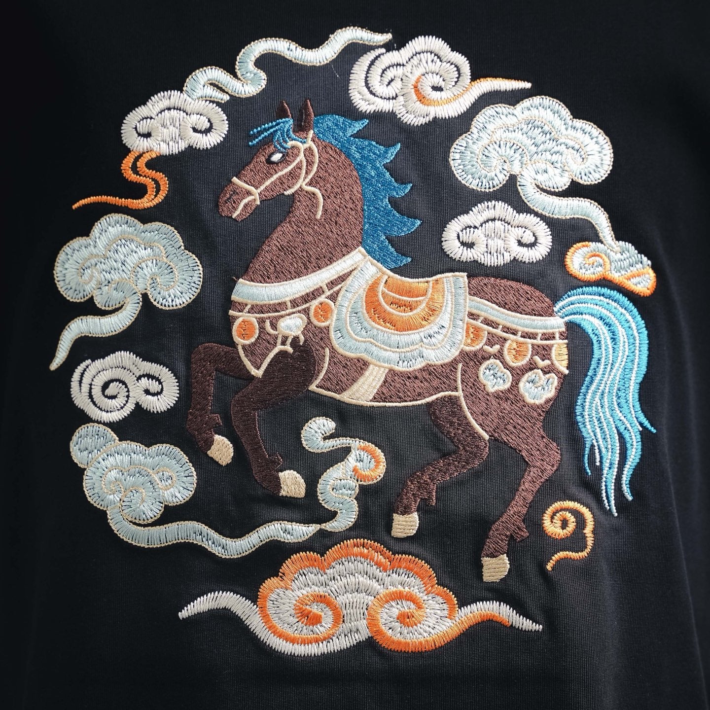CD embroidered t-shirt