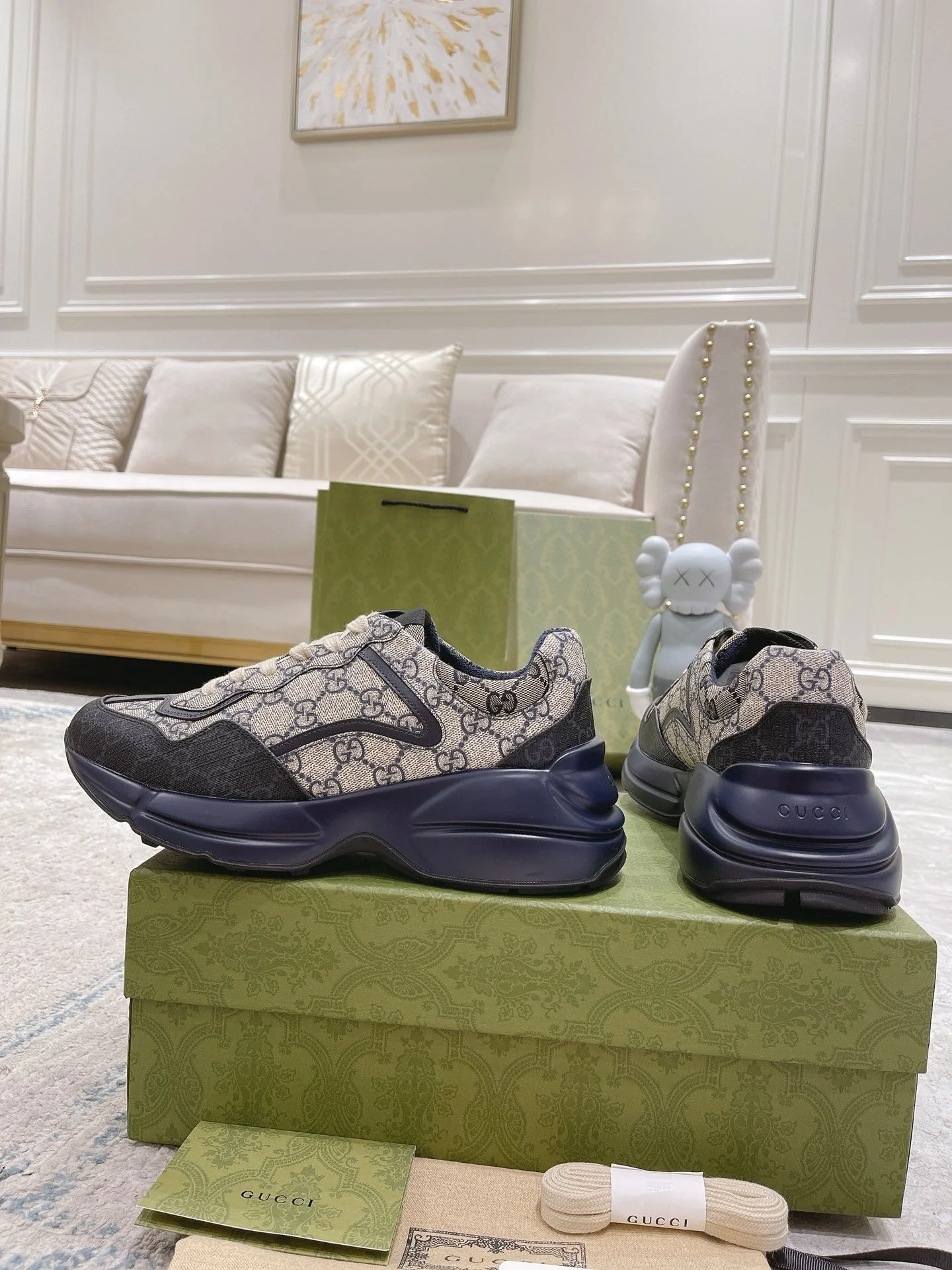 guc sneaker
