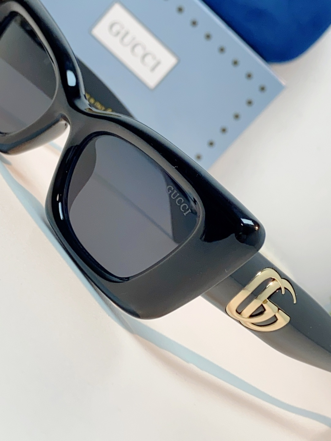 Guc sunglasses