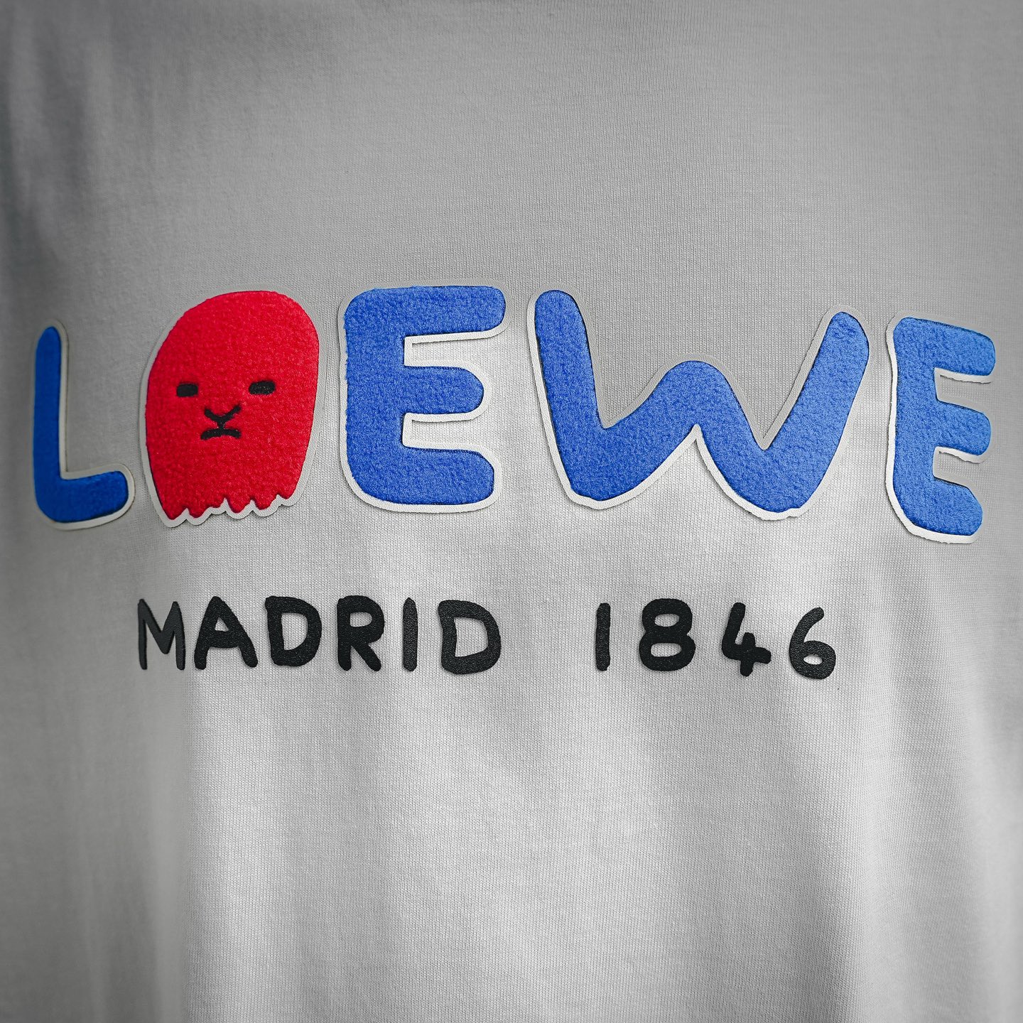 Loe flocked patch t-shirt