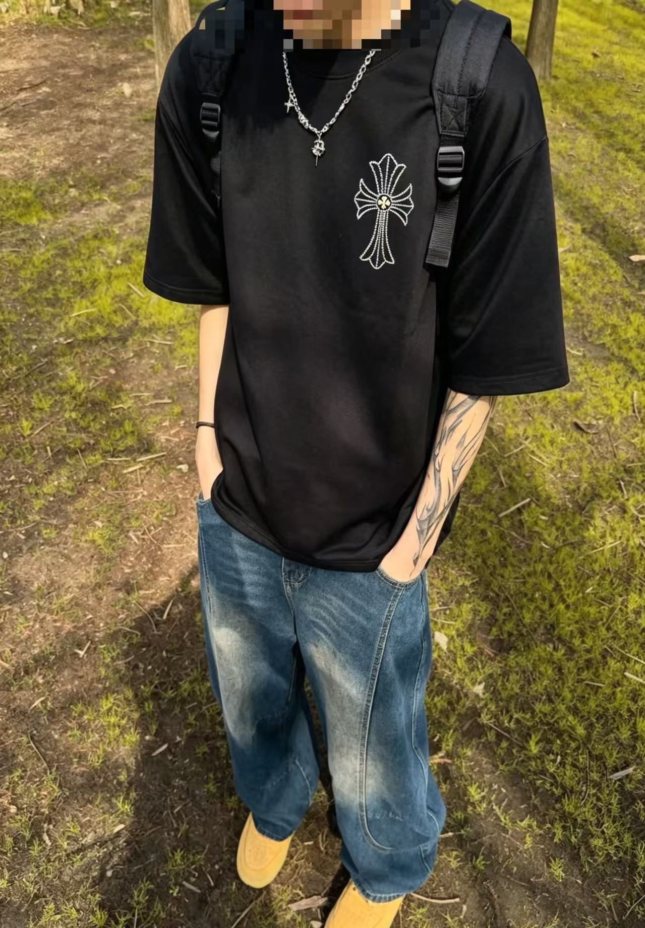 Chrome rhinestone t-sihirt
