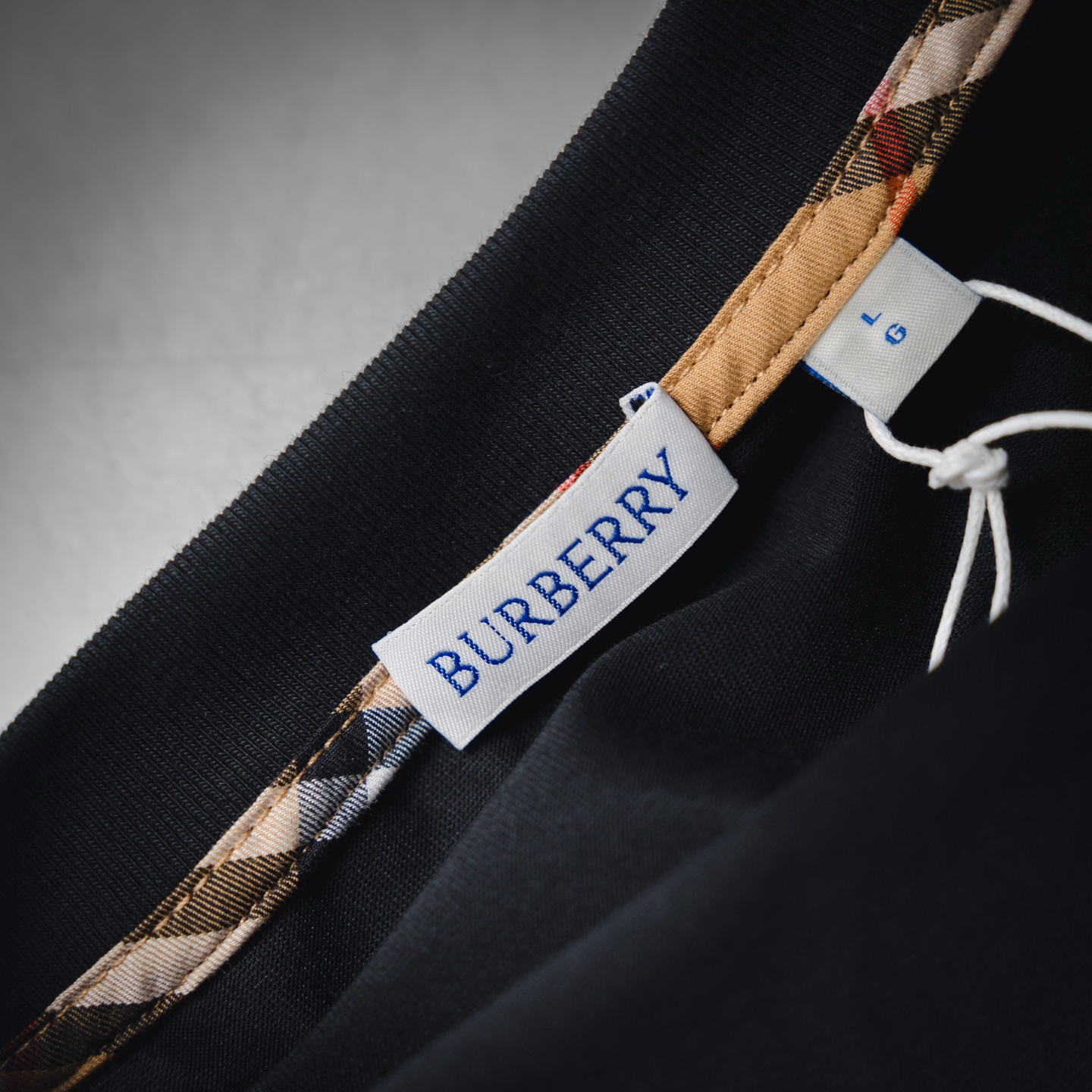 Bur letter jacquard t-shirt