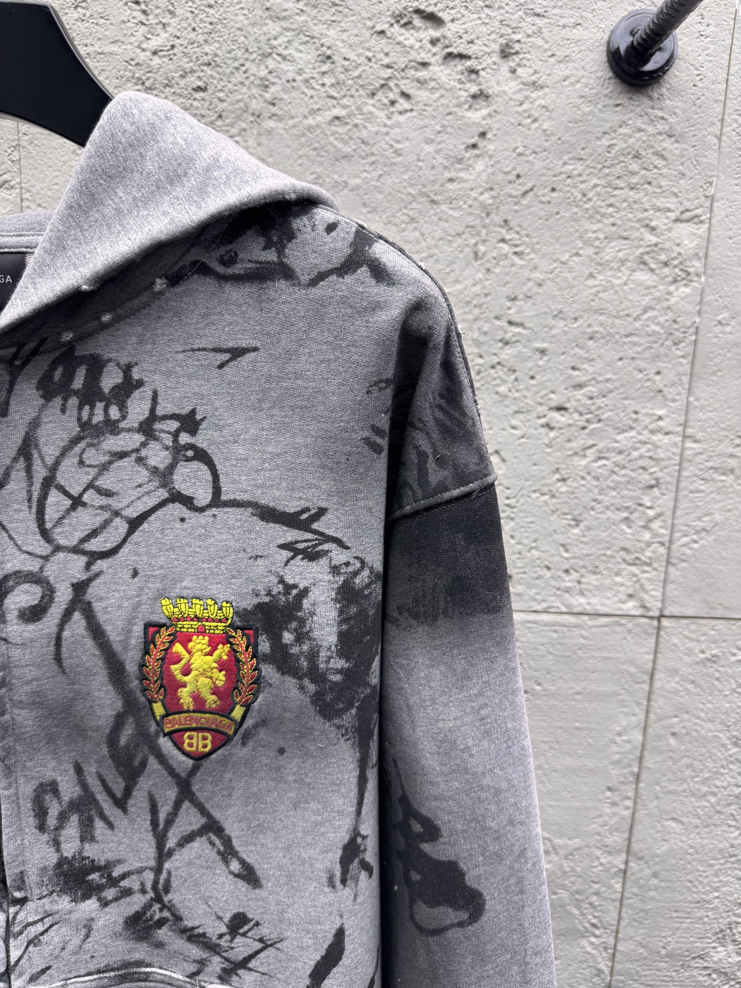 Balen graffiti-print jacket