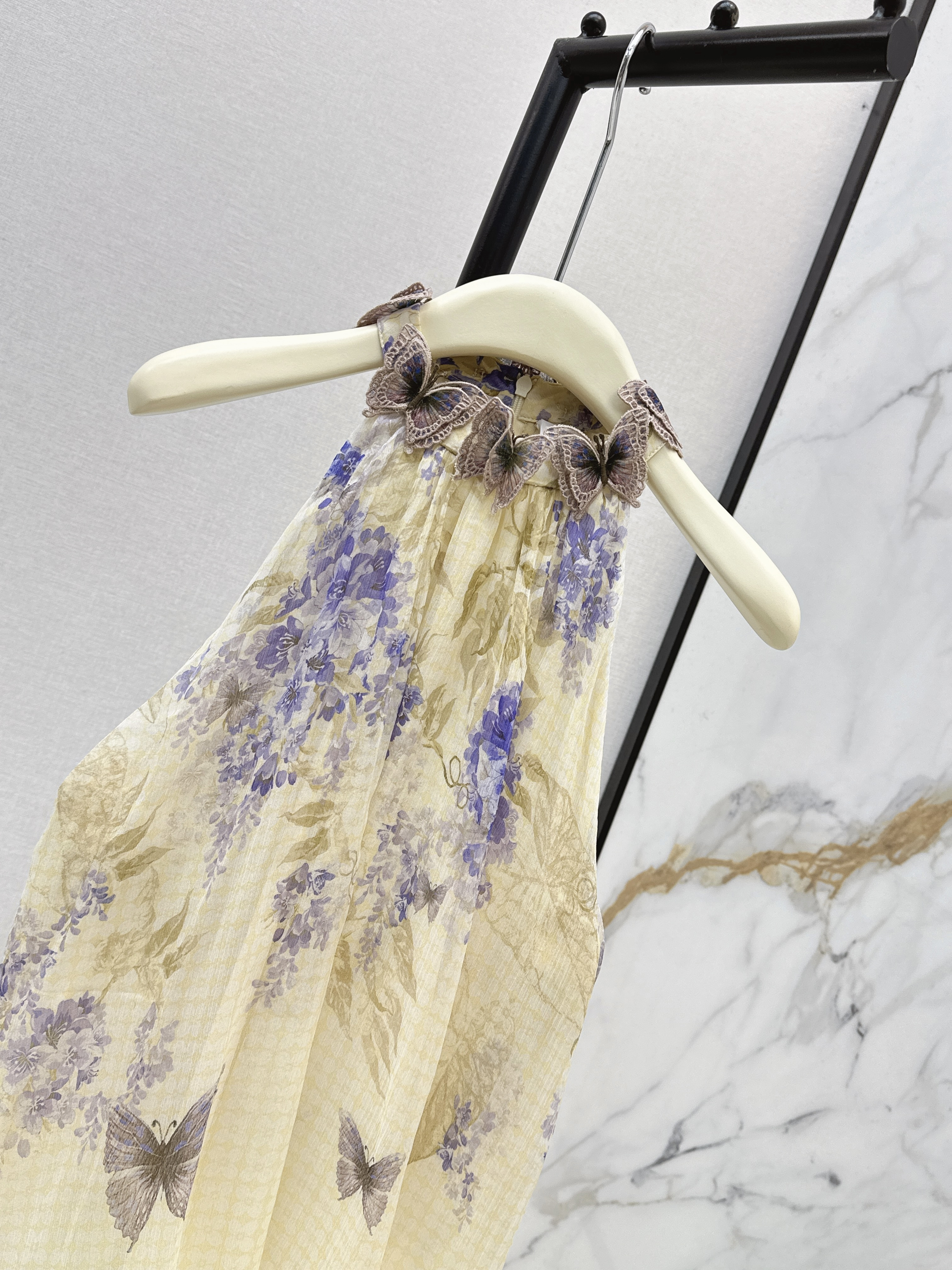 Zimm 26ss sleeveless print top
