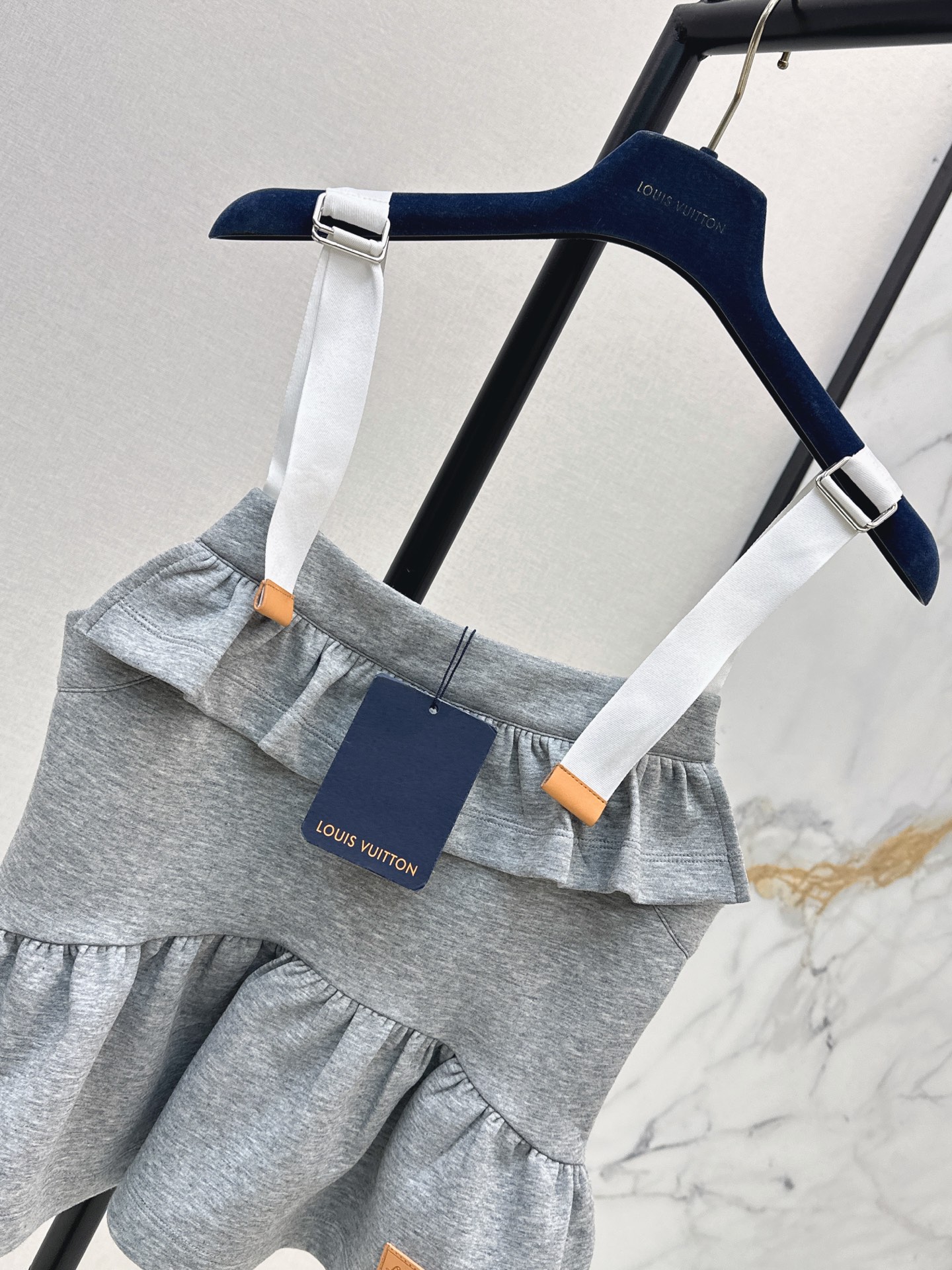 Loui 26ss ruffle camisole