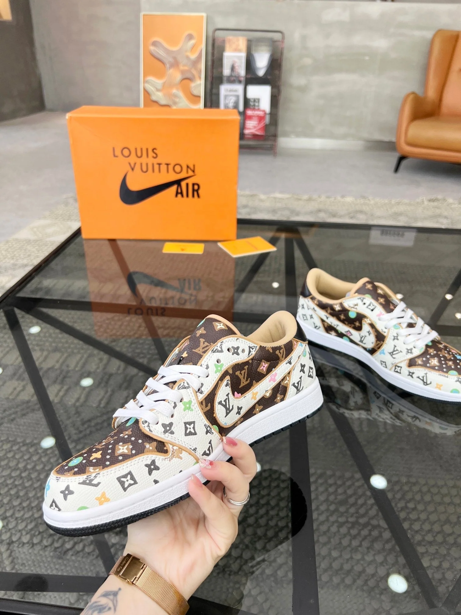 Louis sneakers