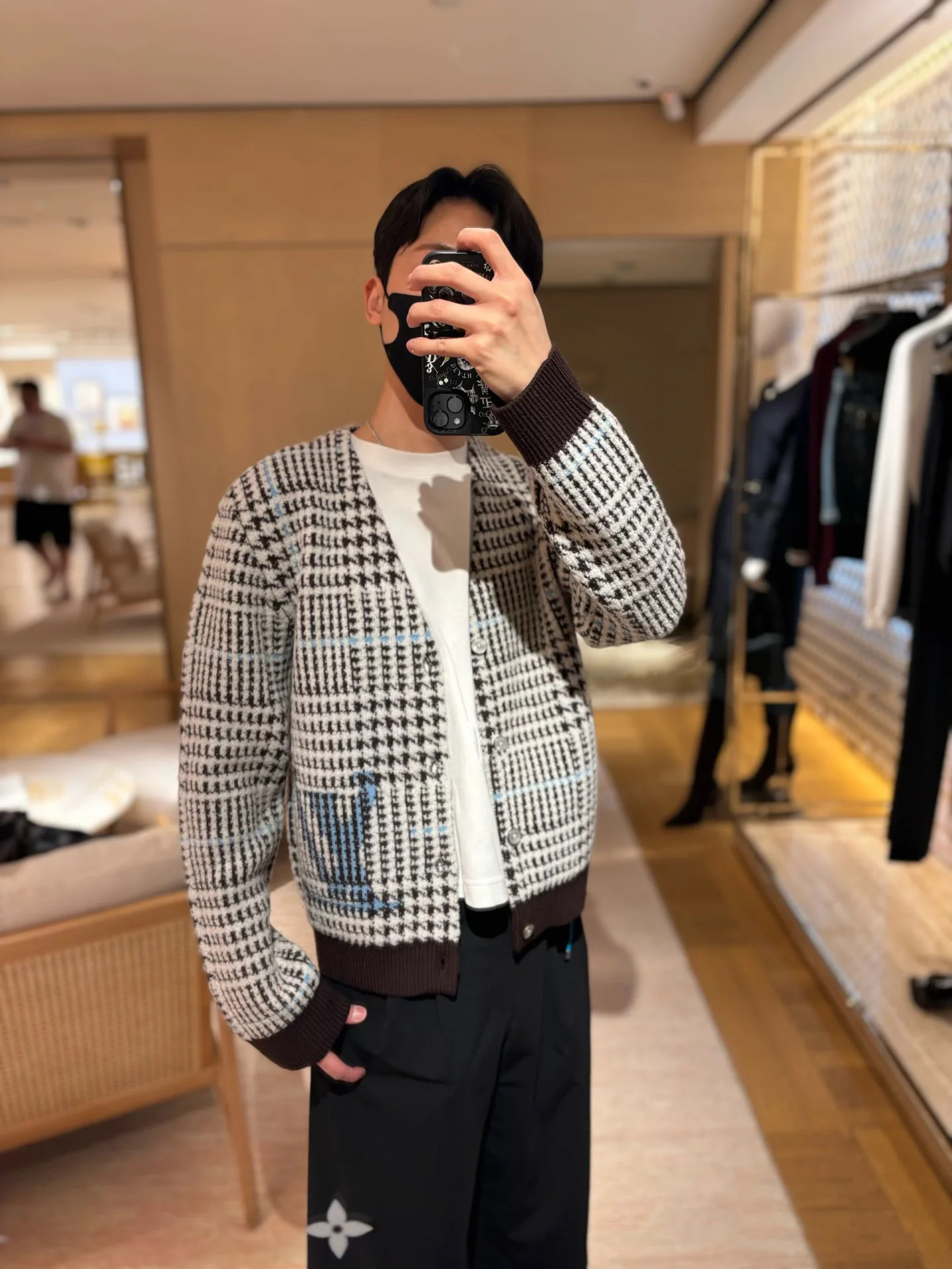Louis v-neck knit cardigan