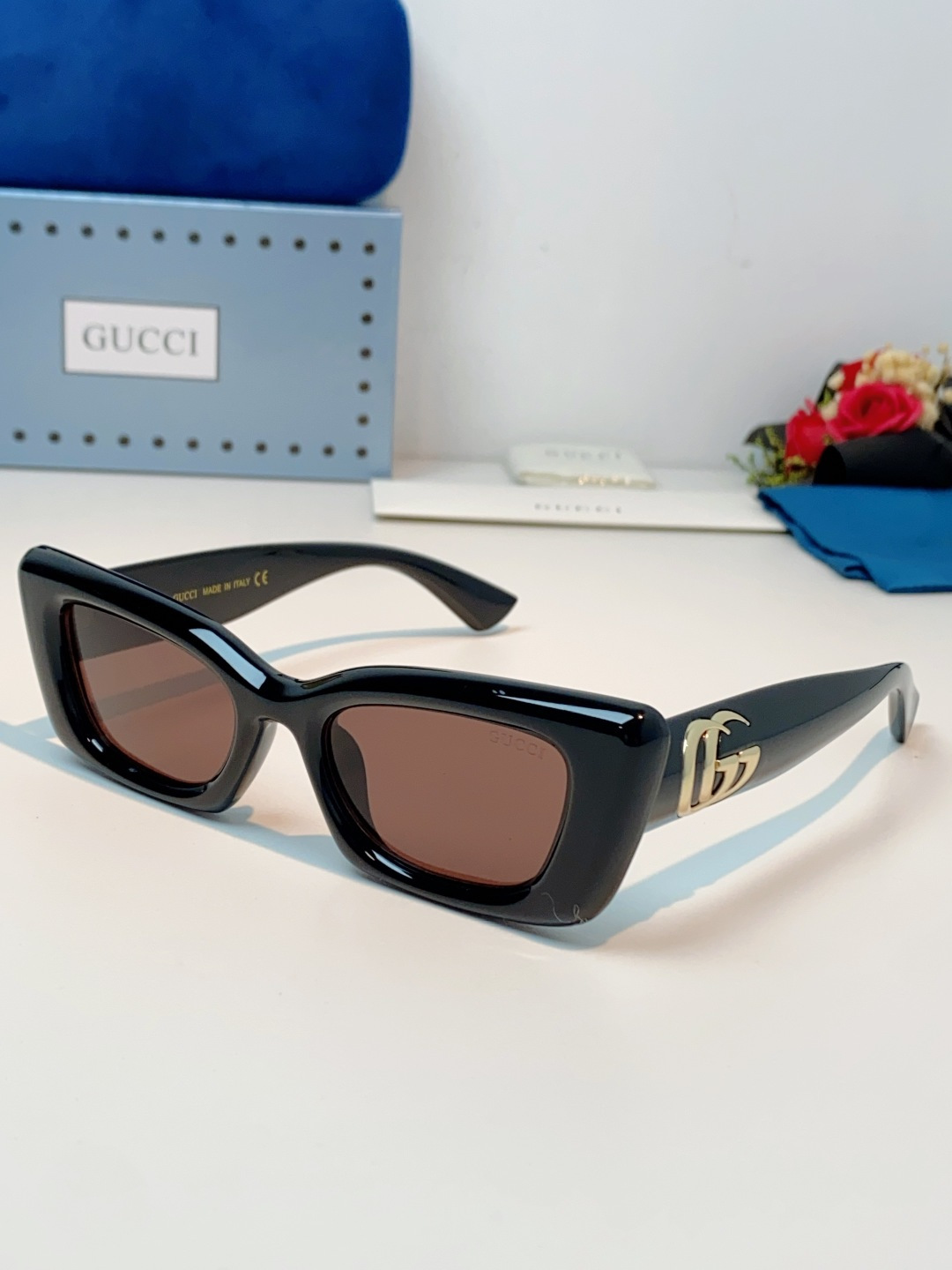 Guc sunglasses