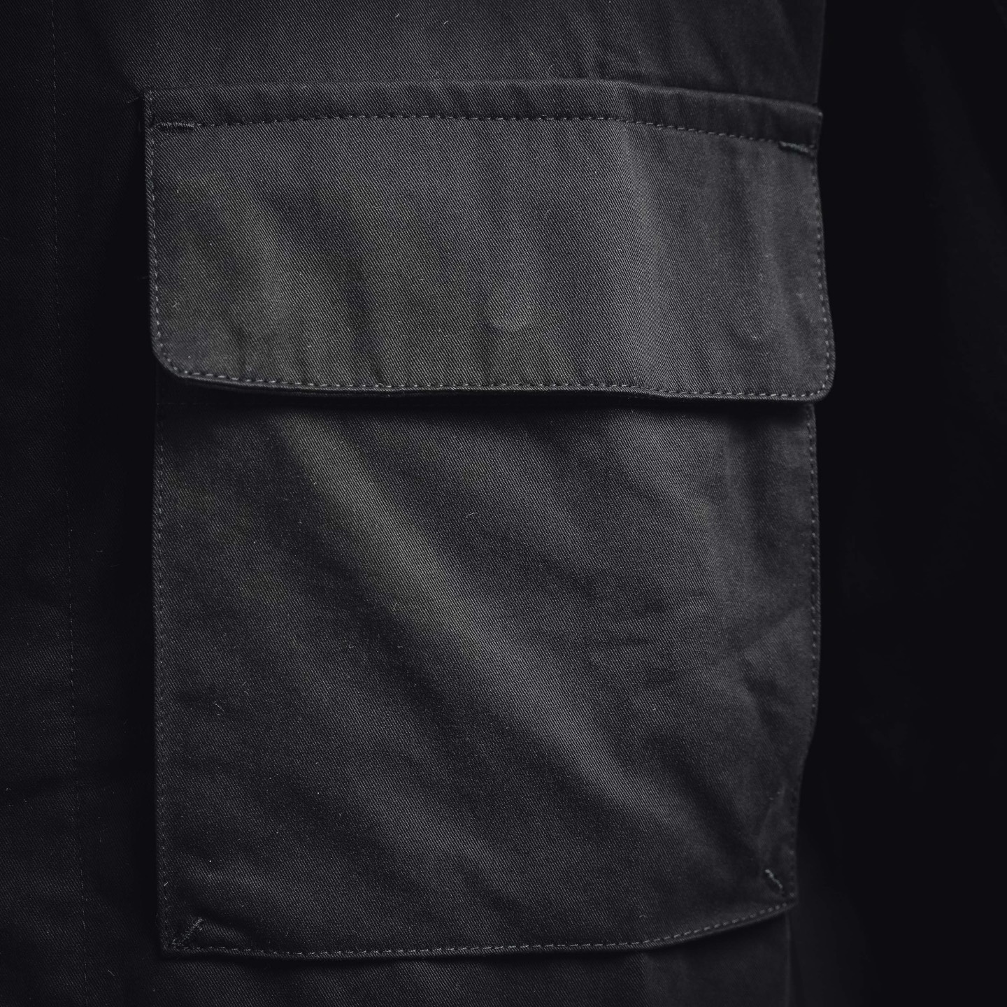 Stone cuffs badge t-shirt