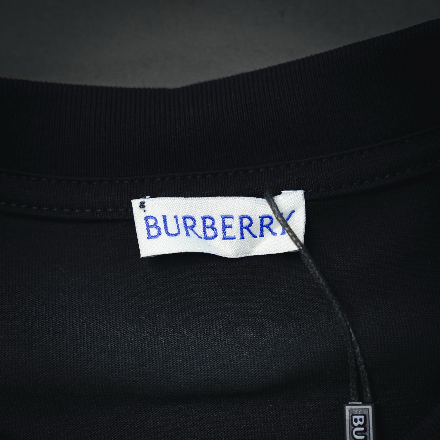 Bur embossed t-shirt