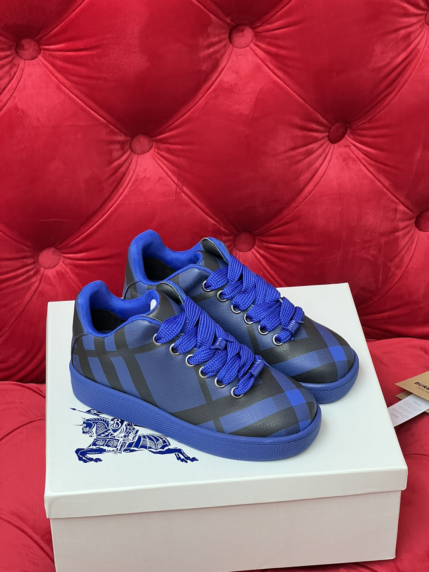 Bur casual sneakers