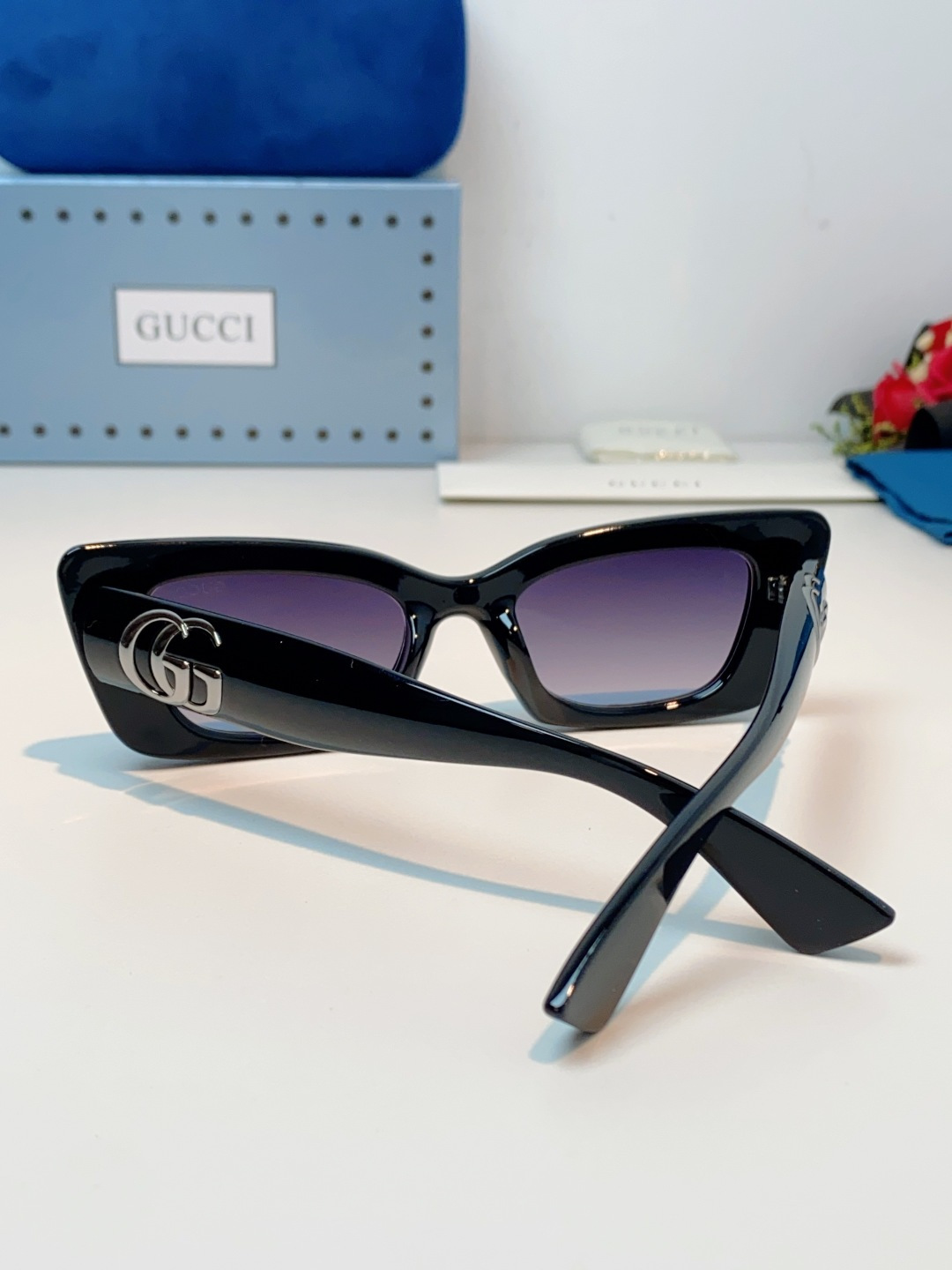 Guc sunglasses