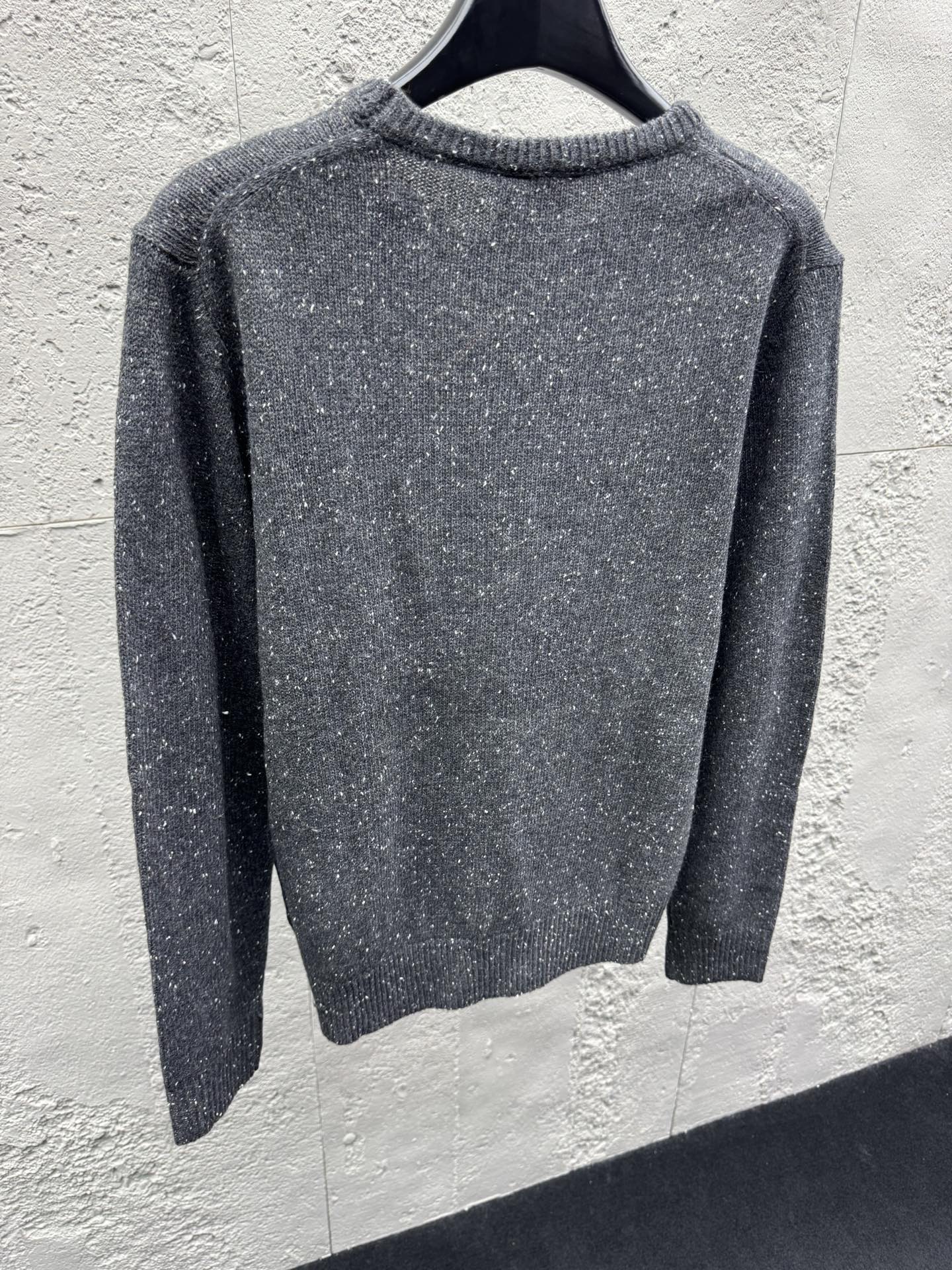 CD melange understated sweater