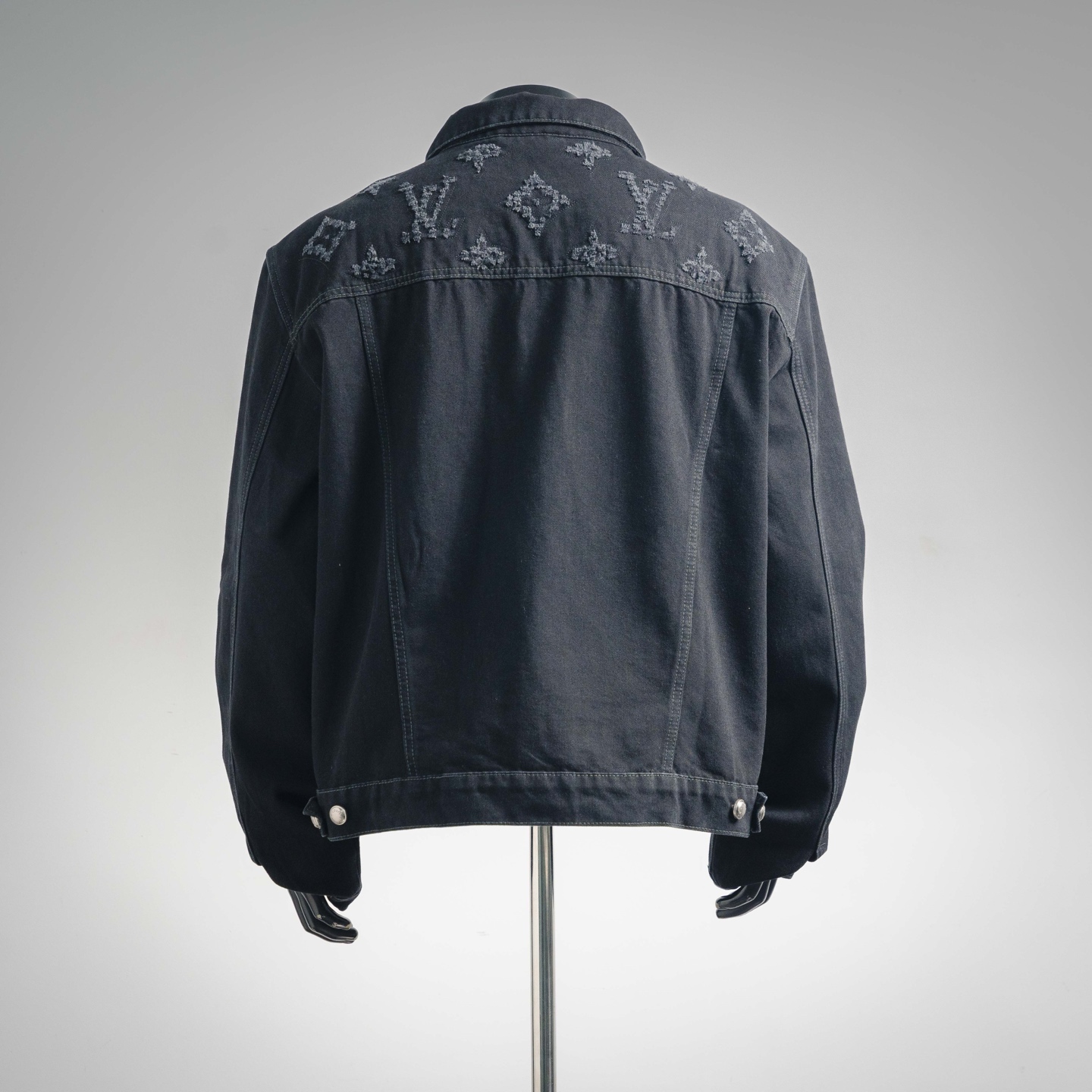Louis ripped denim jacket