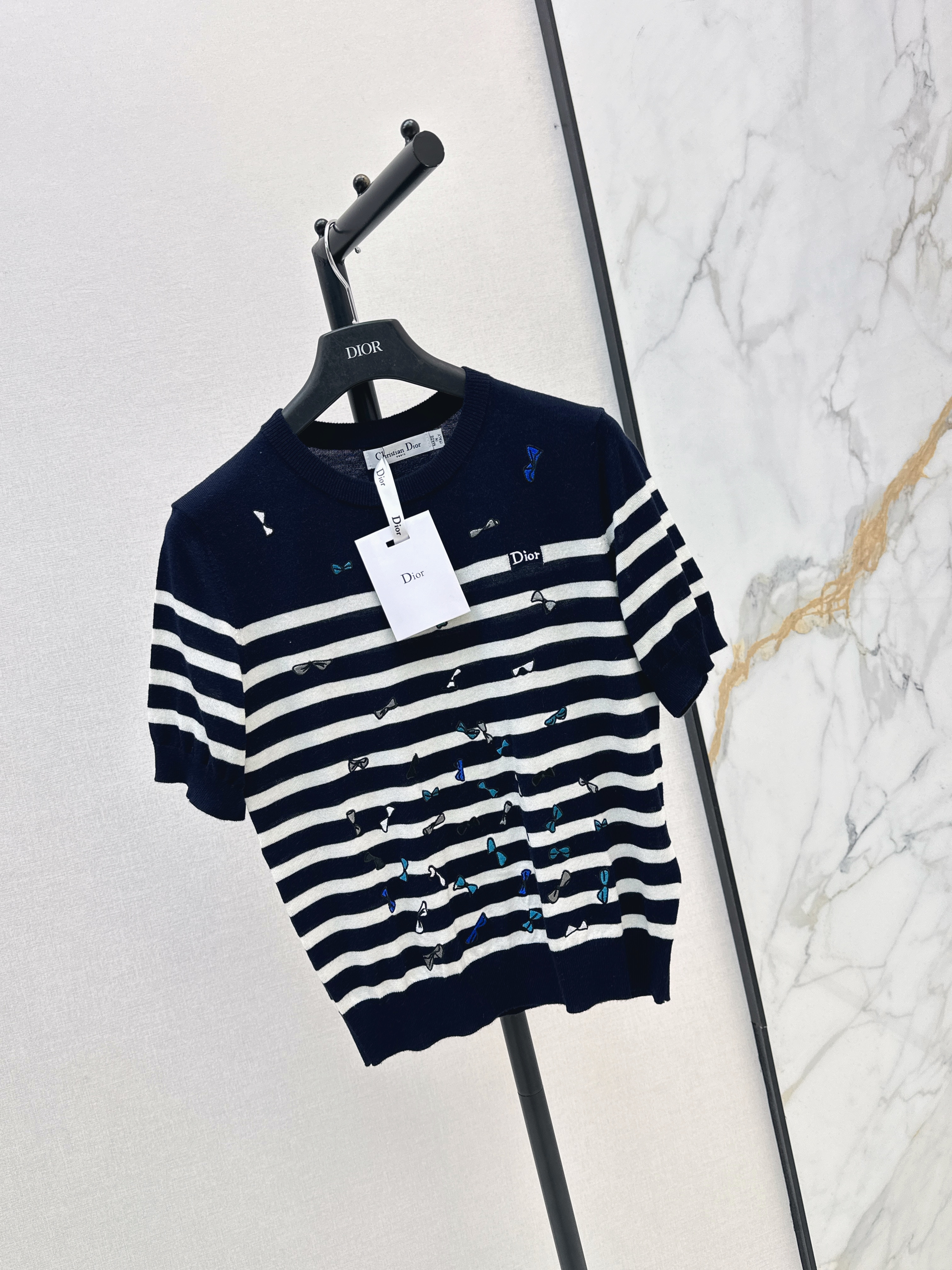 CD 26ss bow embroidery knit sweater