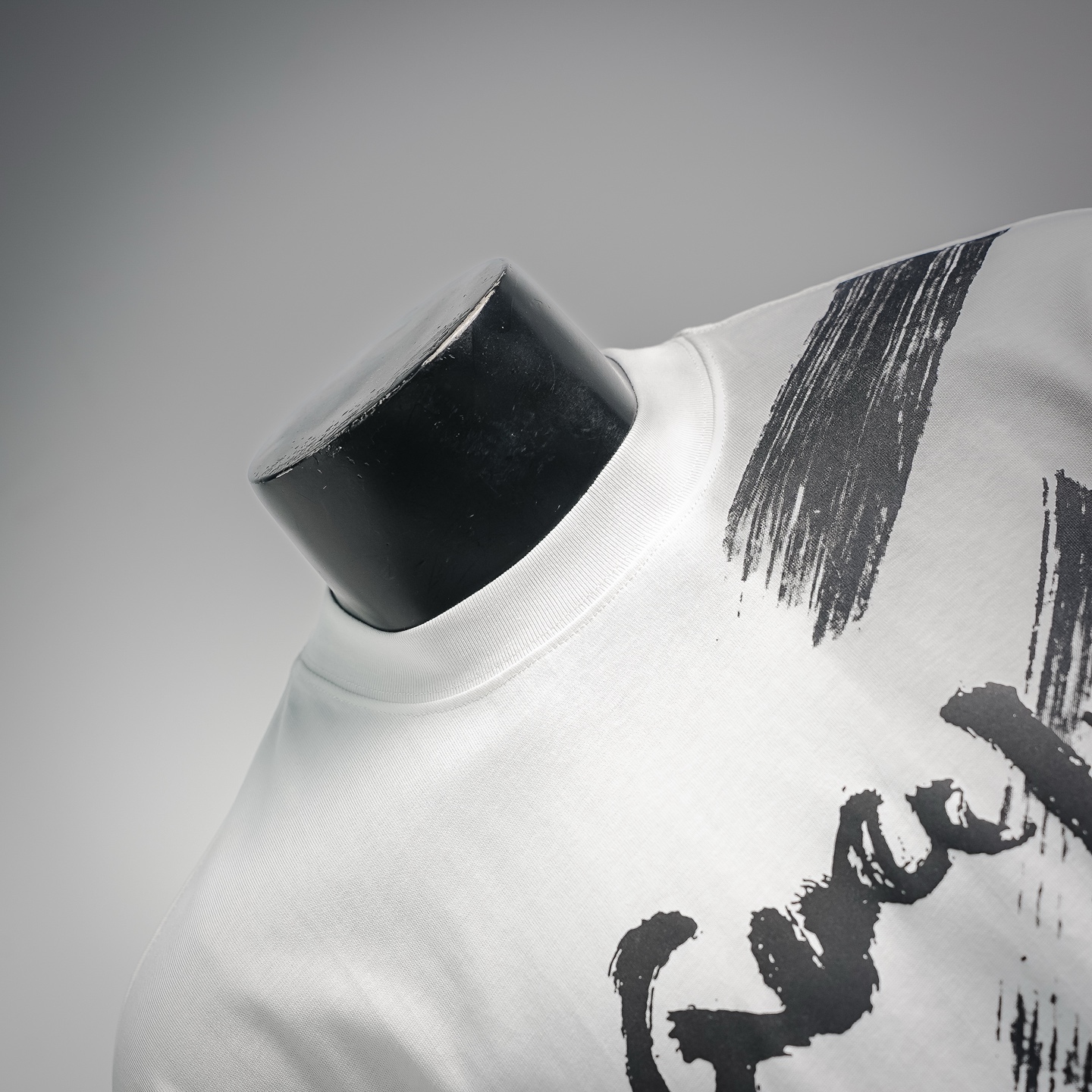 Guc graffiti printed t-shirt