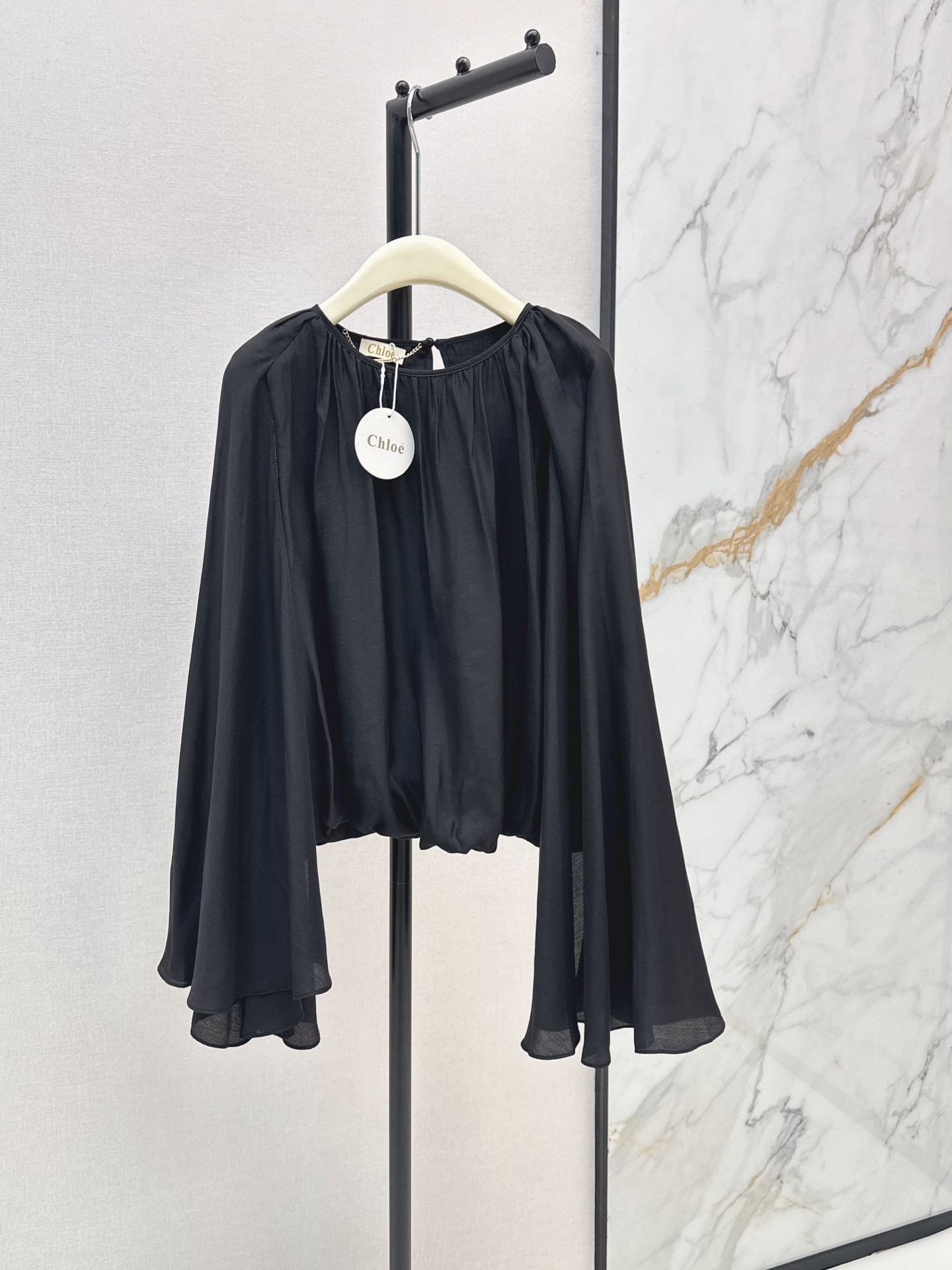 Chol 26ss cape sleeve top