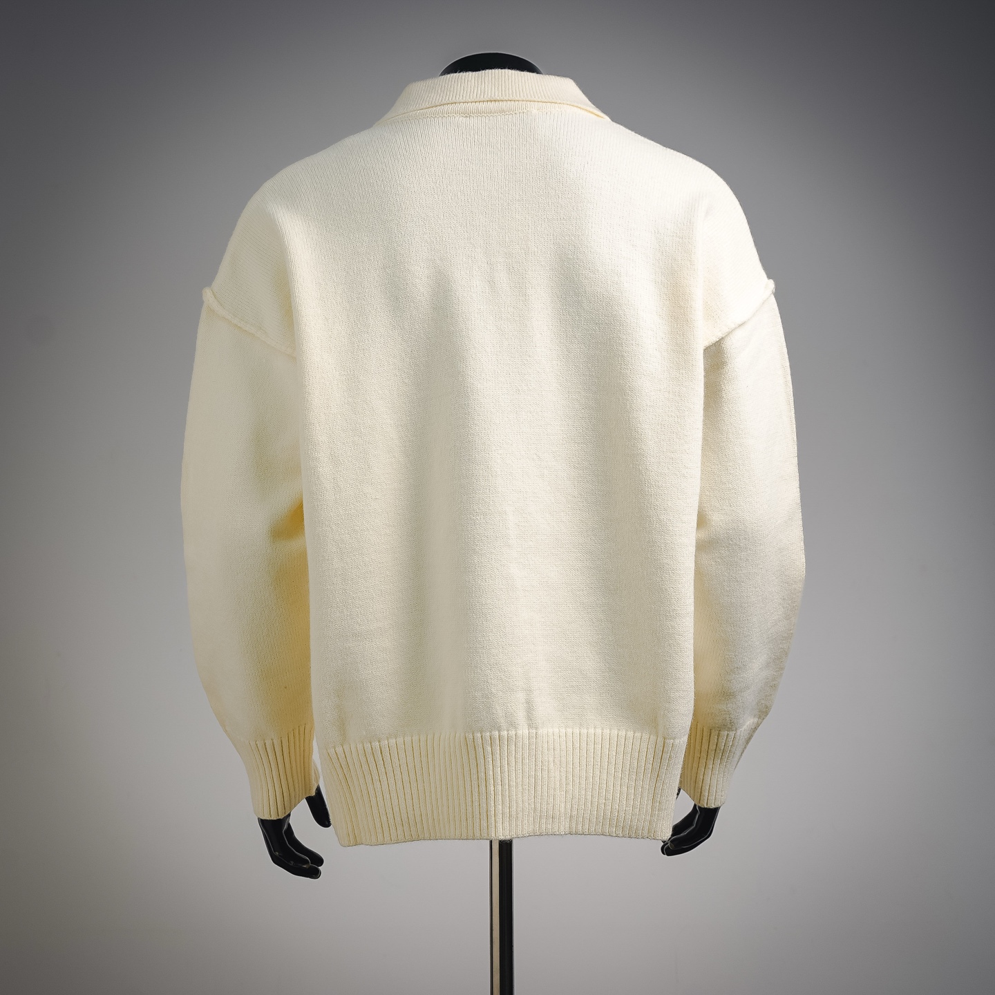 Ami relaxed sweater