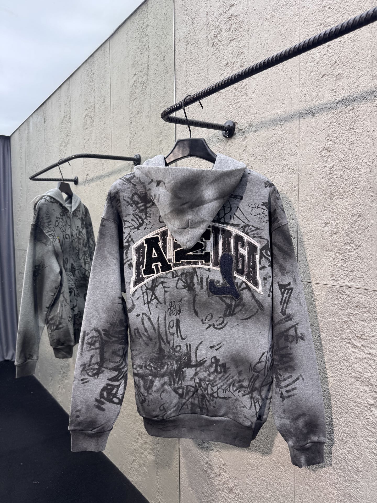 Balen graffiti-print jacket