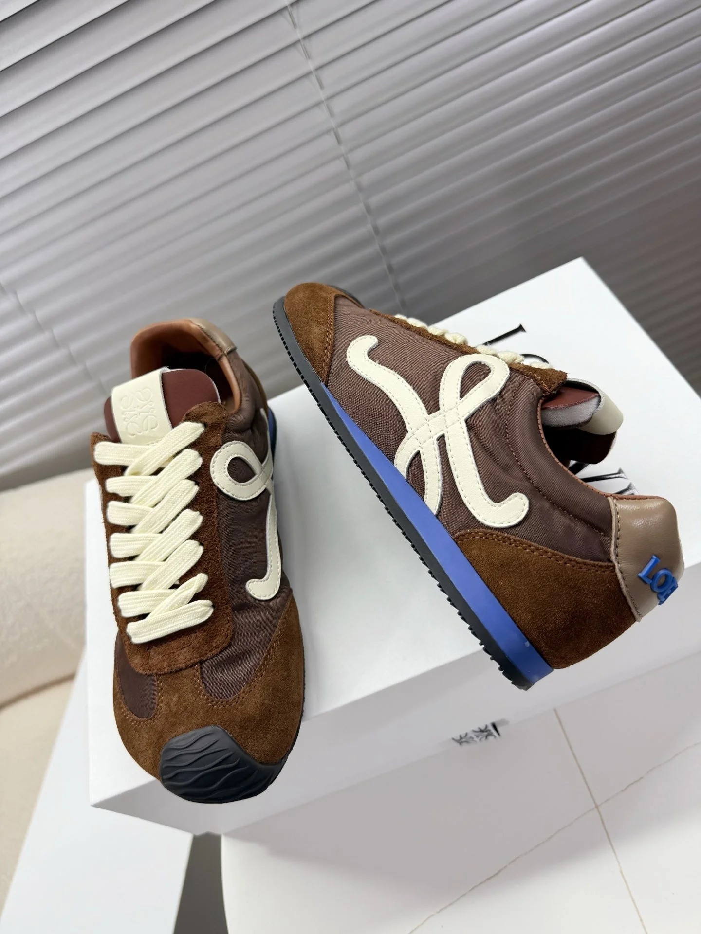 Loe 25fw all-match shoe