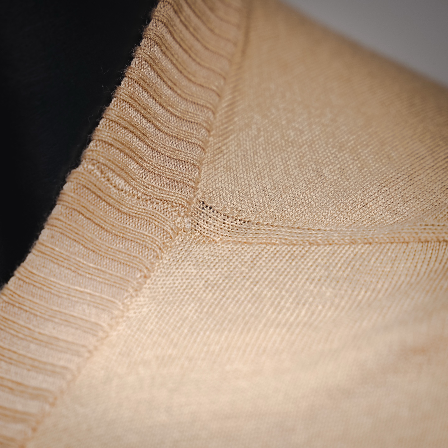 Thom casual sweater