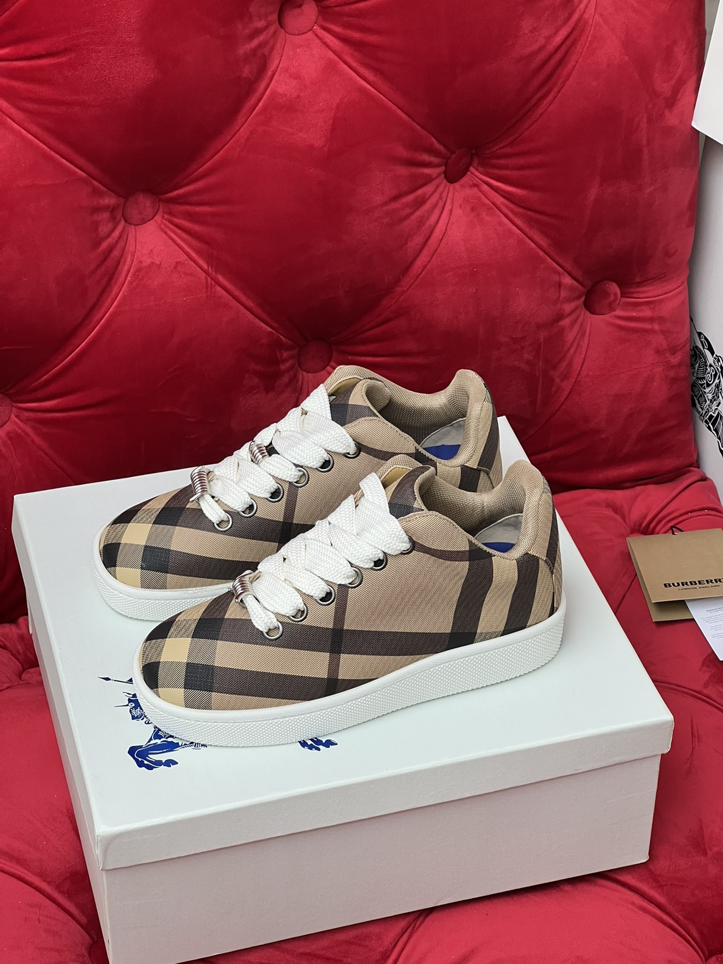 Bur casual sneakers