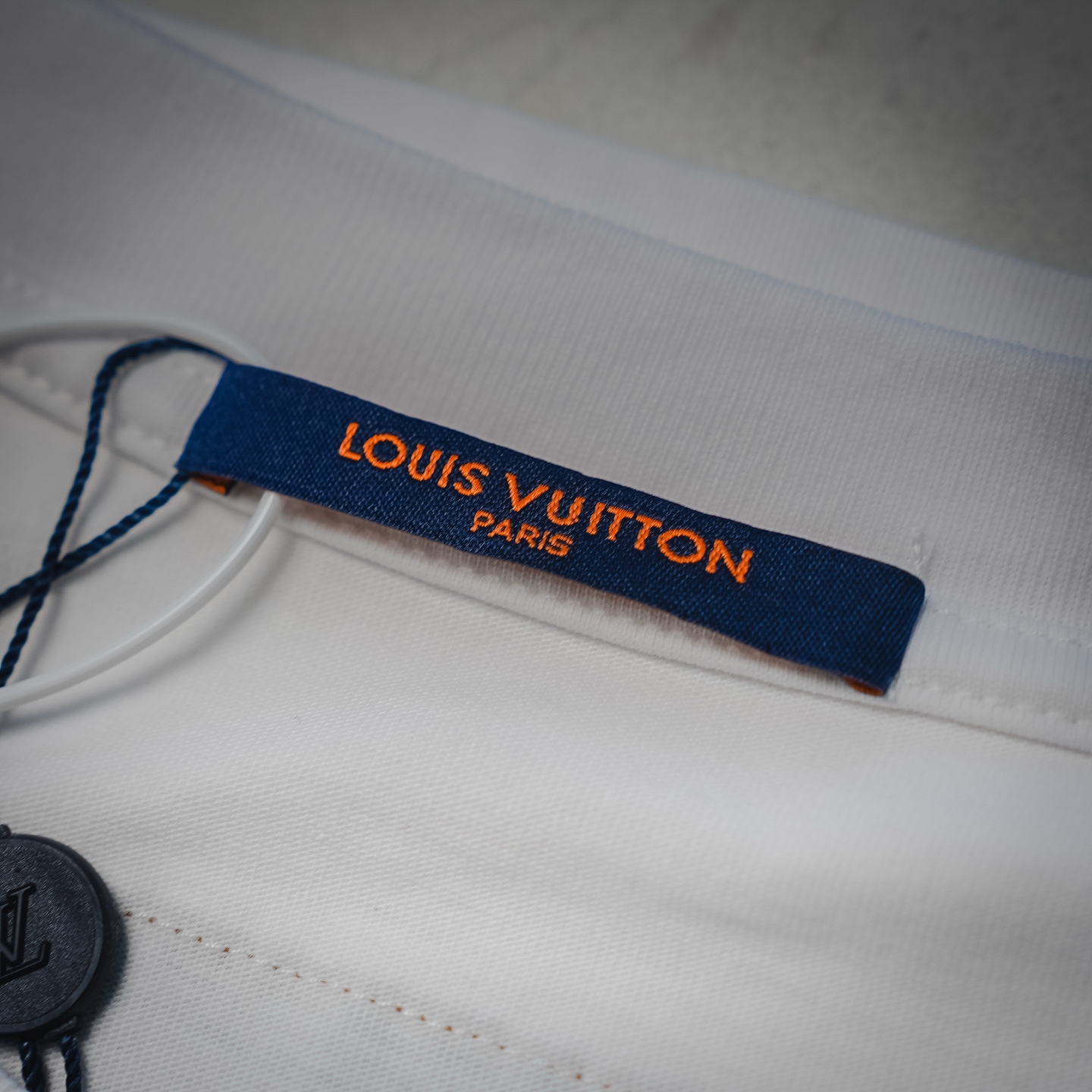 Louis letter applique t-shirt