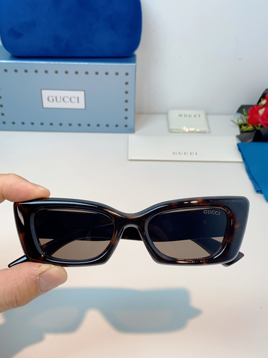 Guc sunglasses