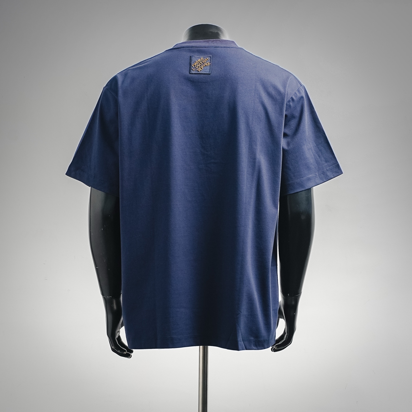 Louis sequin chenille patch t-shirt