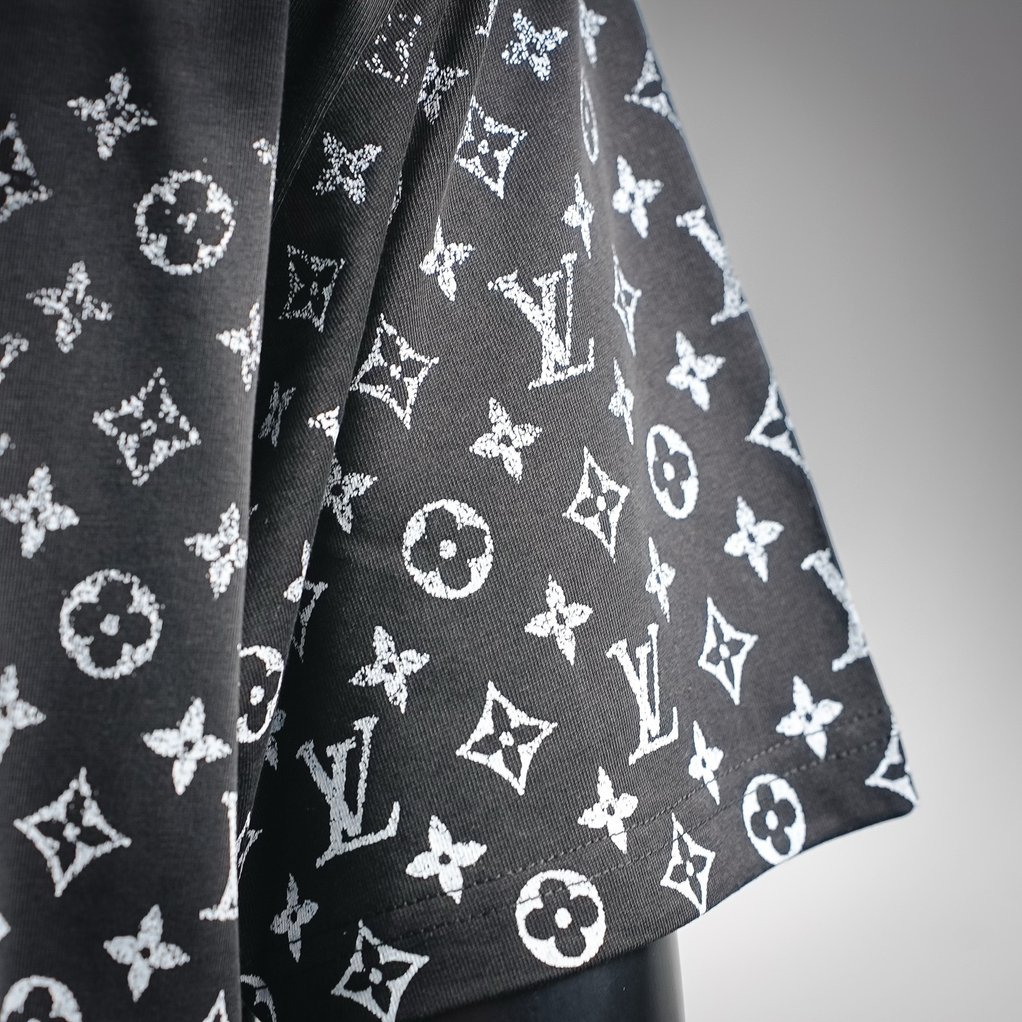Louis gradient monogram t-shirt
