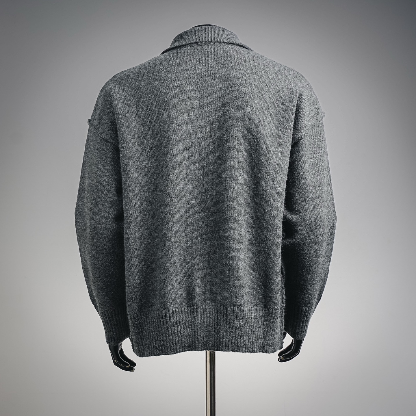 Ami relaxed sweater