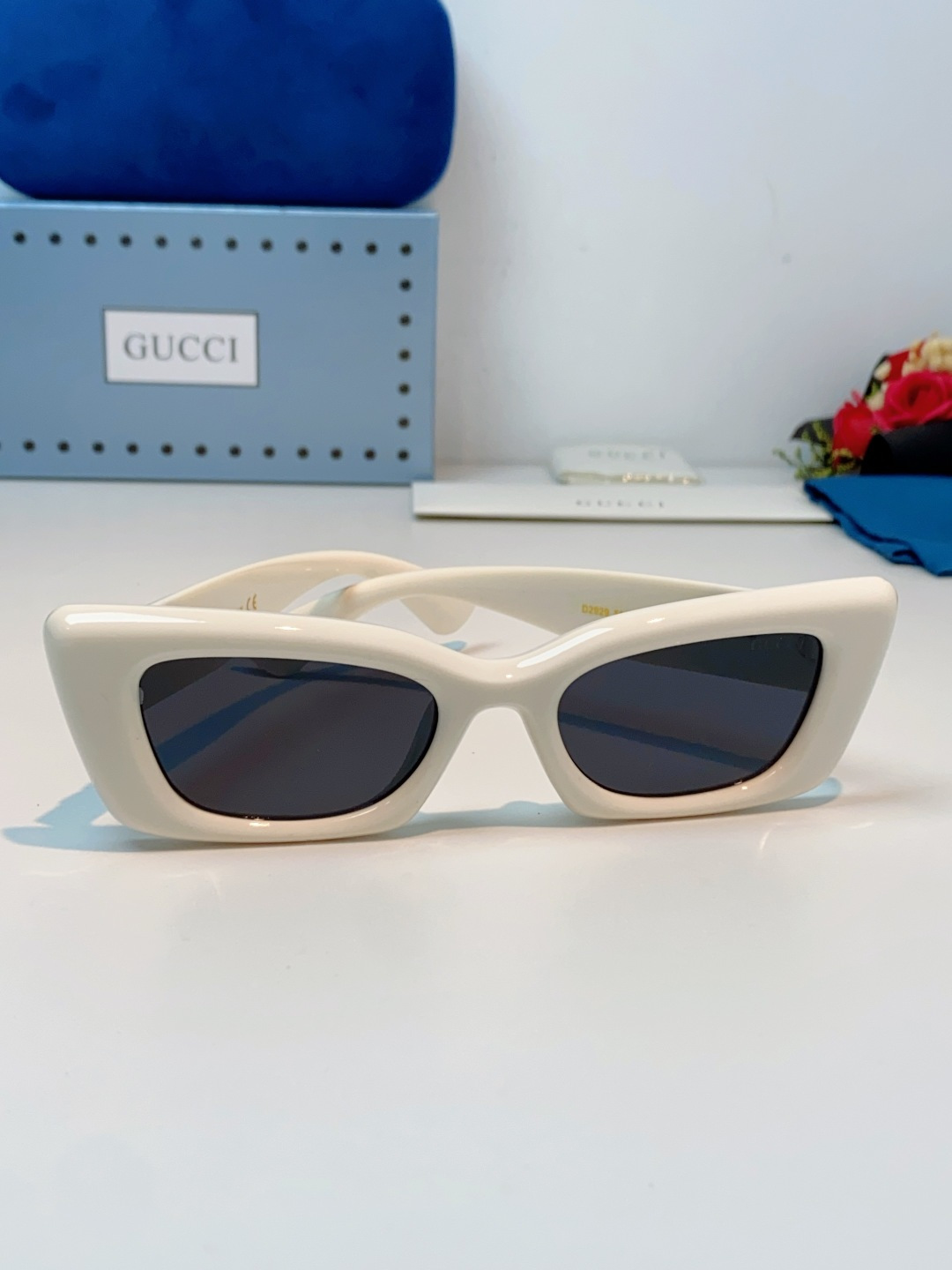 Guc sunglasses