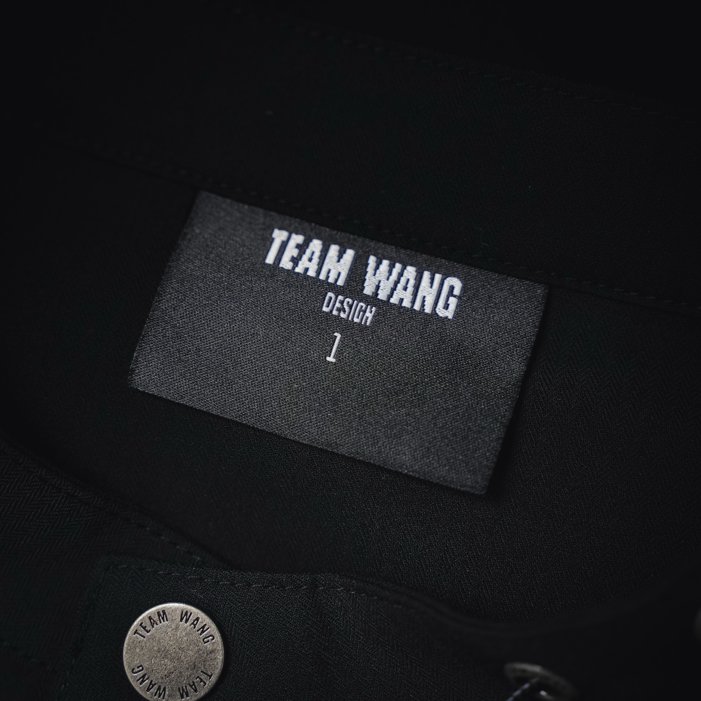 Team quiet luxury stand shirt